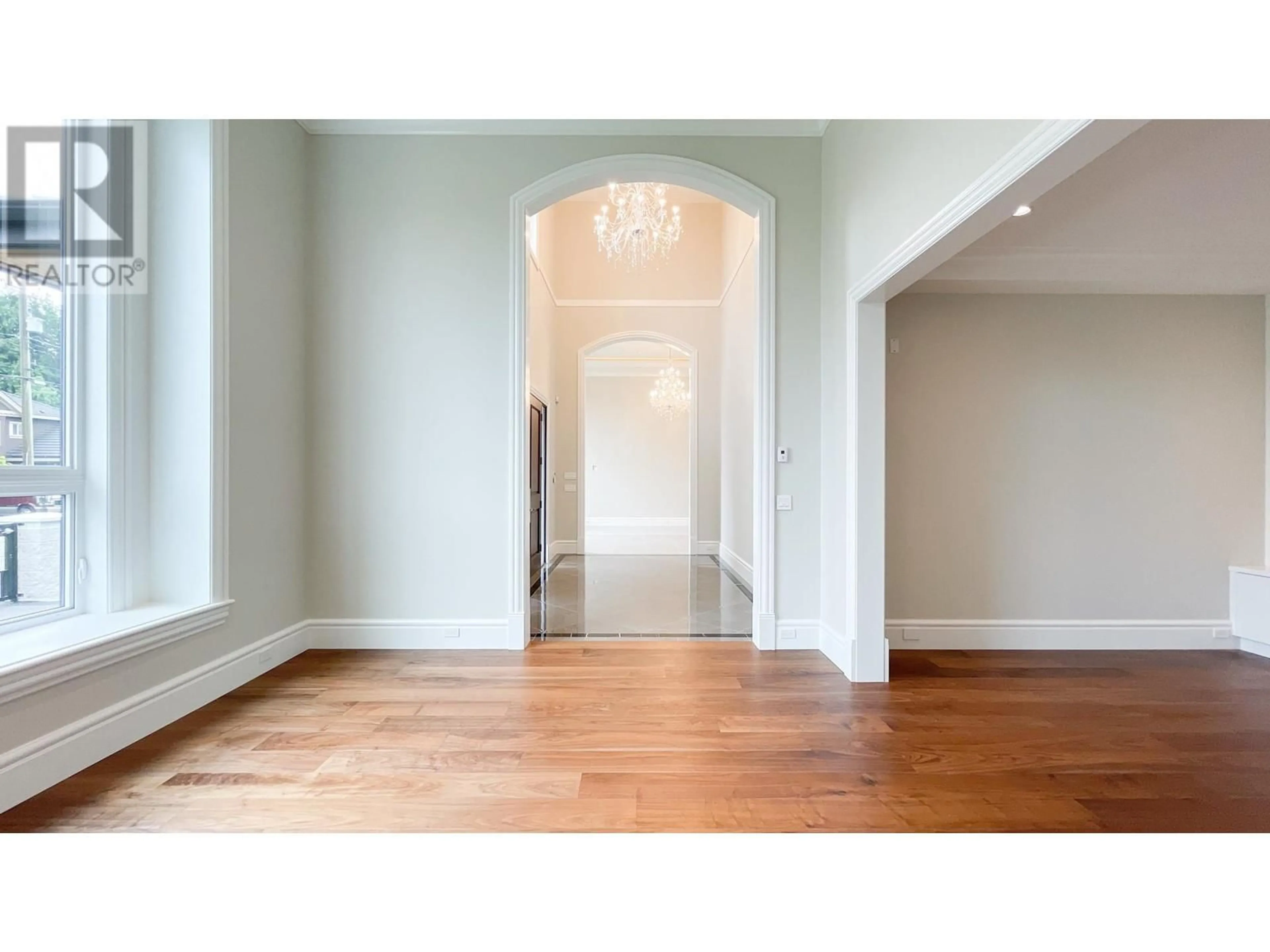 Indoor entryway for 8211 MOWBRAY ROAD, Richmond British Columbia V7A2B8