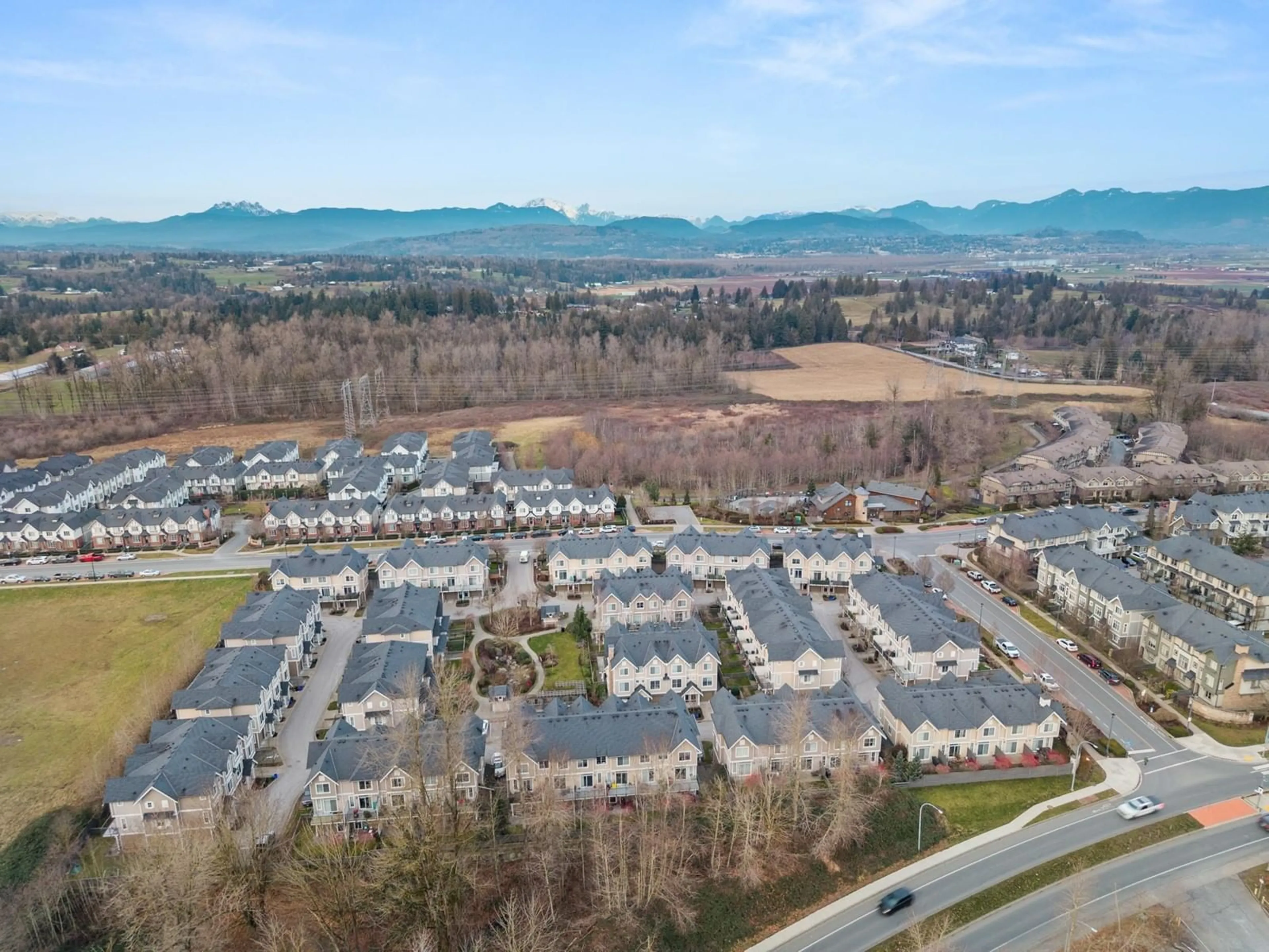 A pic from outside/outdoor area/front of a property/back of a property/a pic from drone, mountain view for 87 31032 WESTRIDGE PLACE, Abbotsford British Columbia V2T0C6