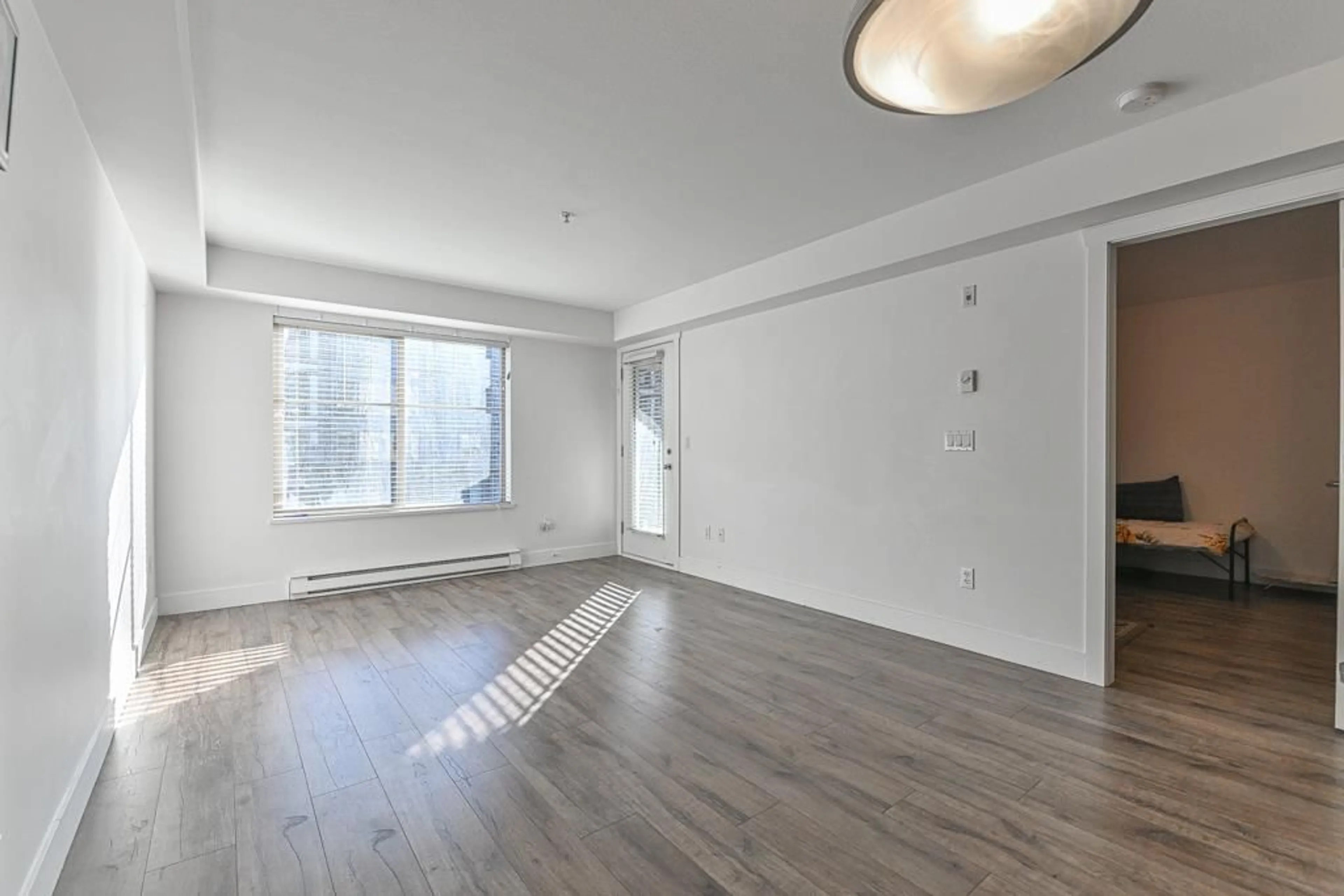 A pic of a room for 215 - 45567 YALE ROAD, Chilliwack British Columbia V2P0B2