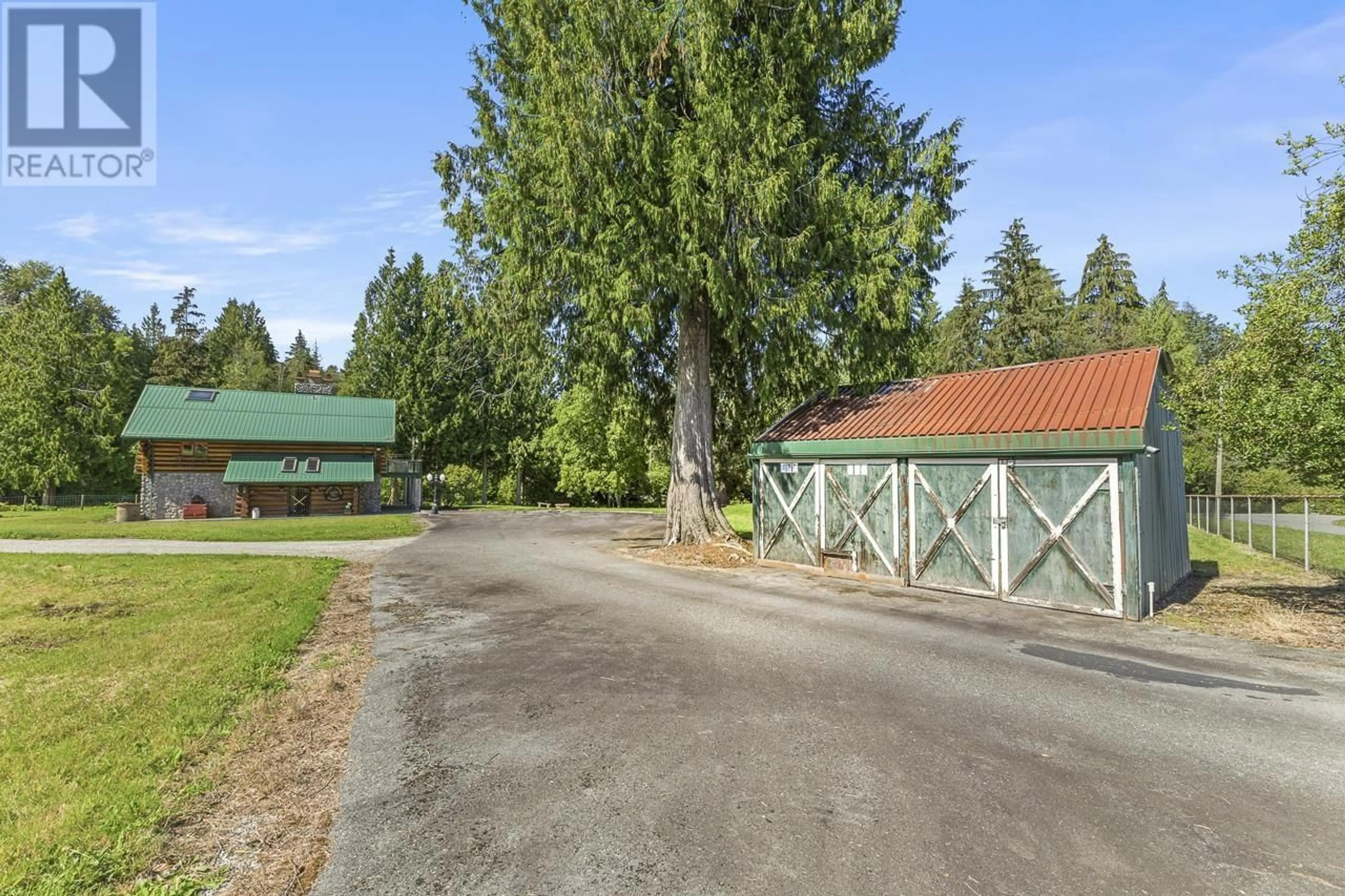 A pic from outside/outdoor area/front of a property/back of a property/a pic from drone, unknown for 25968 112 AVENUE, Maple Ridge British Columbia V2W1H1