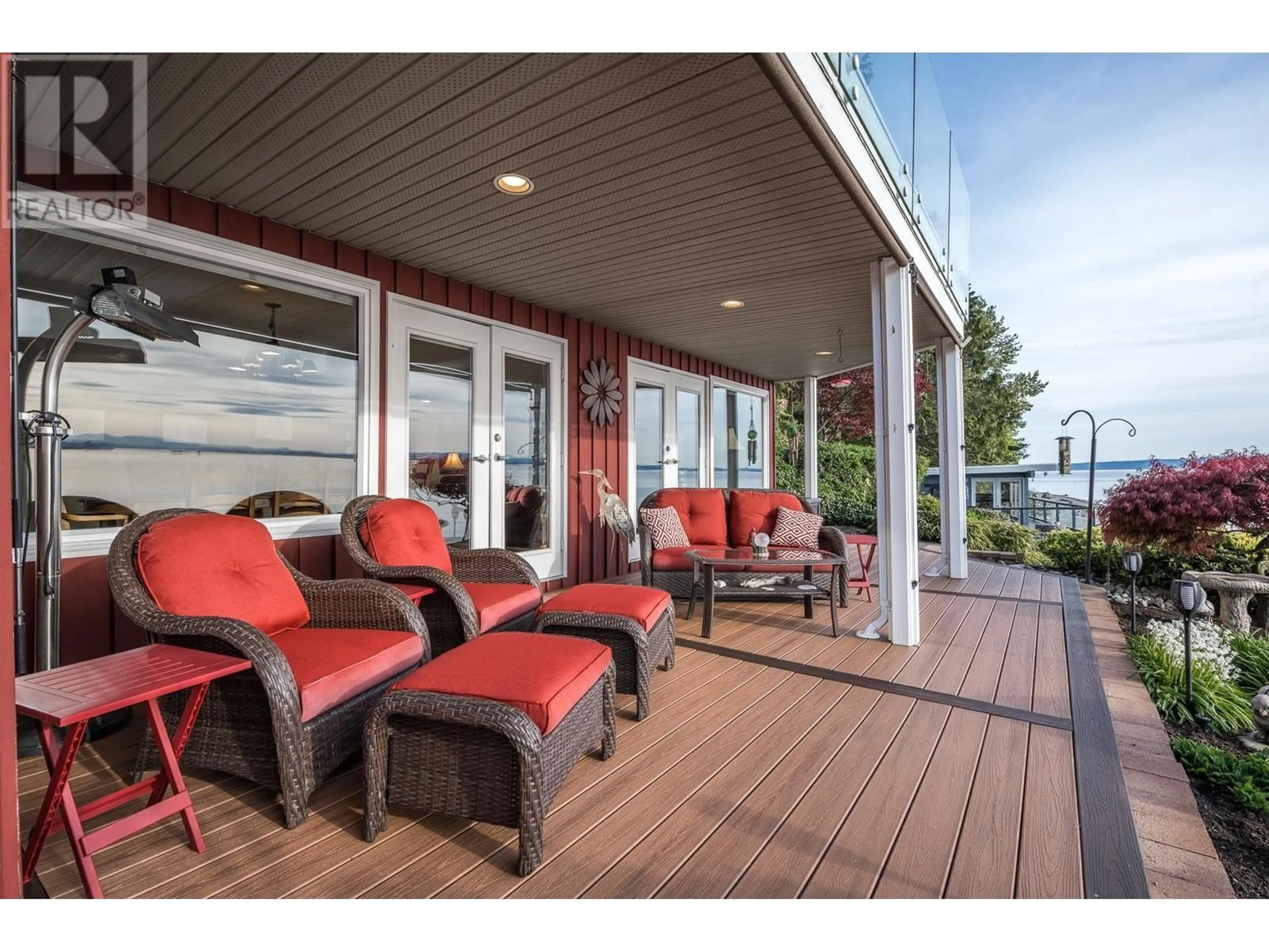 Patio, water/lake/river/ocean view for 330 TSAWWASSEN BEACH ROAD, Delta British Columbia V4M4C9