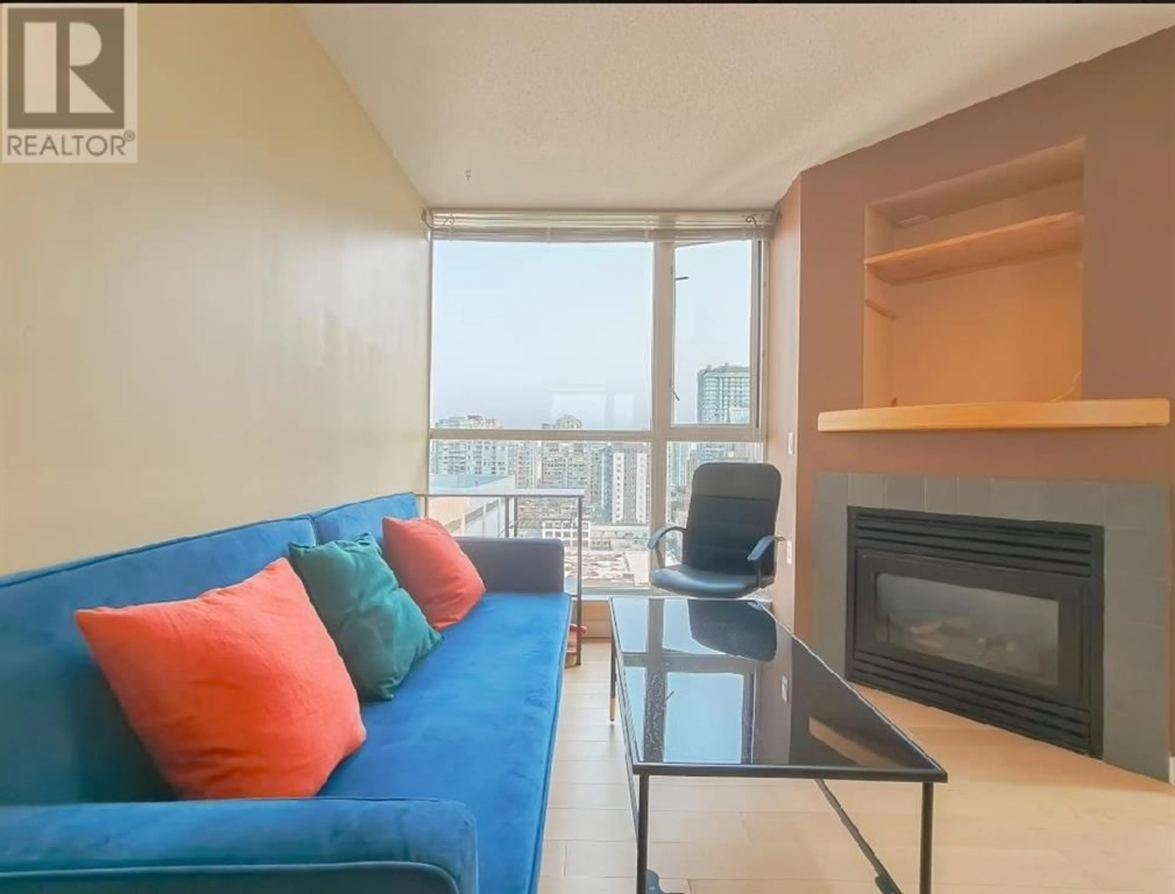 Living room with furniture, unknown for 1509 - 1068 HORNBY STREET, Vancouver British Columbia V6Z2Y7