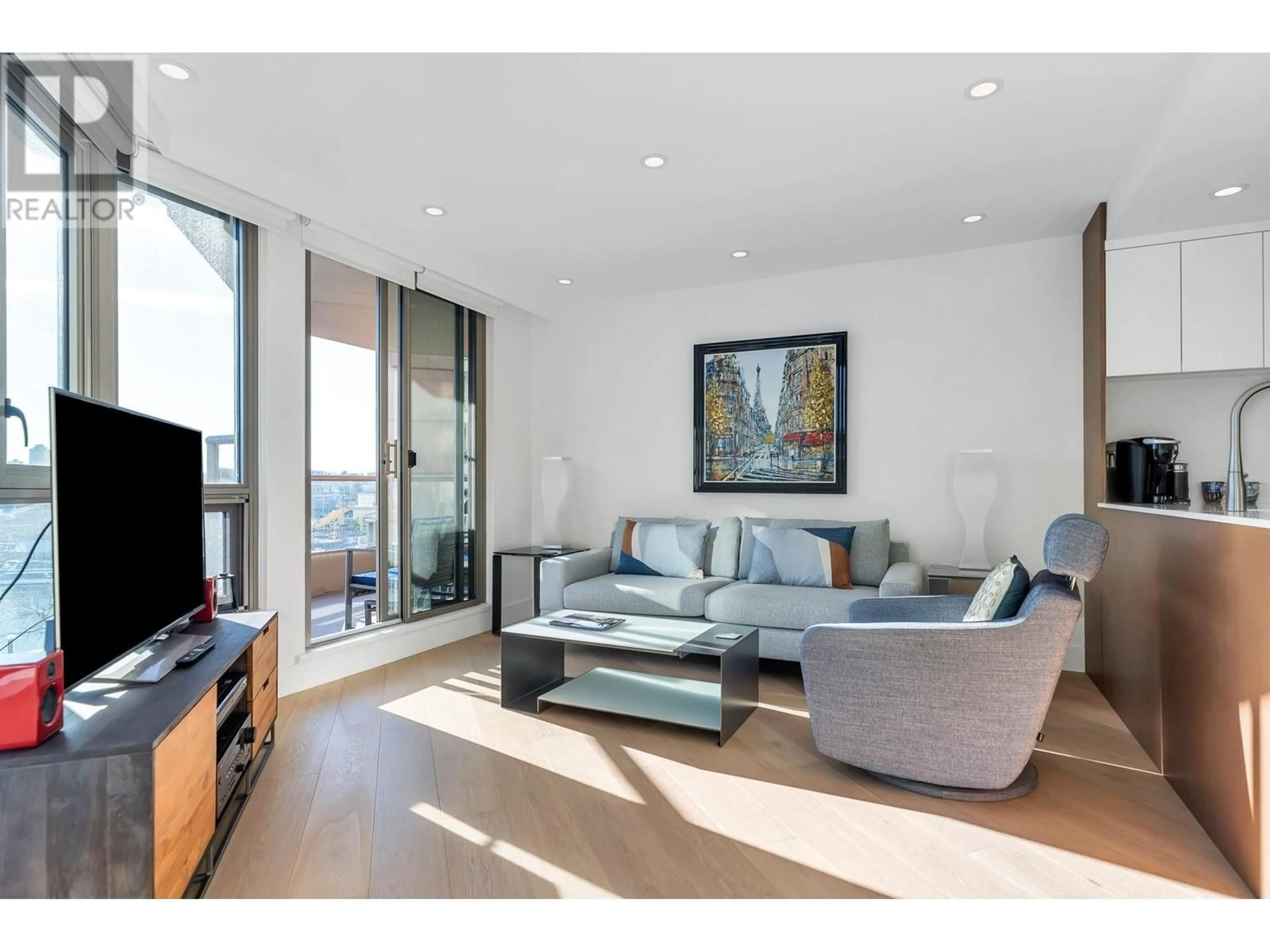 Living room with furniture, wood/laminate floor for 601 1625 HORNBY STREET, Vancouver British Columbia V6Z2M2