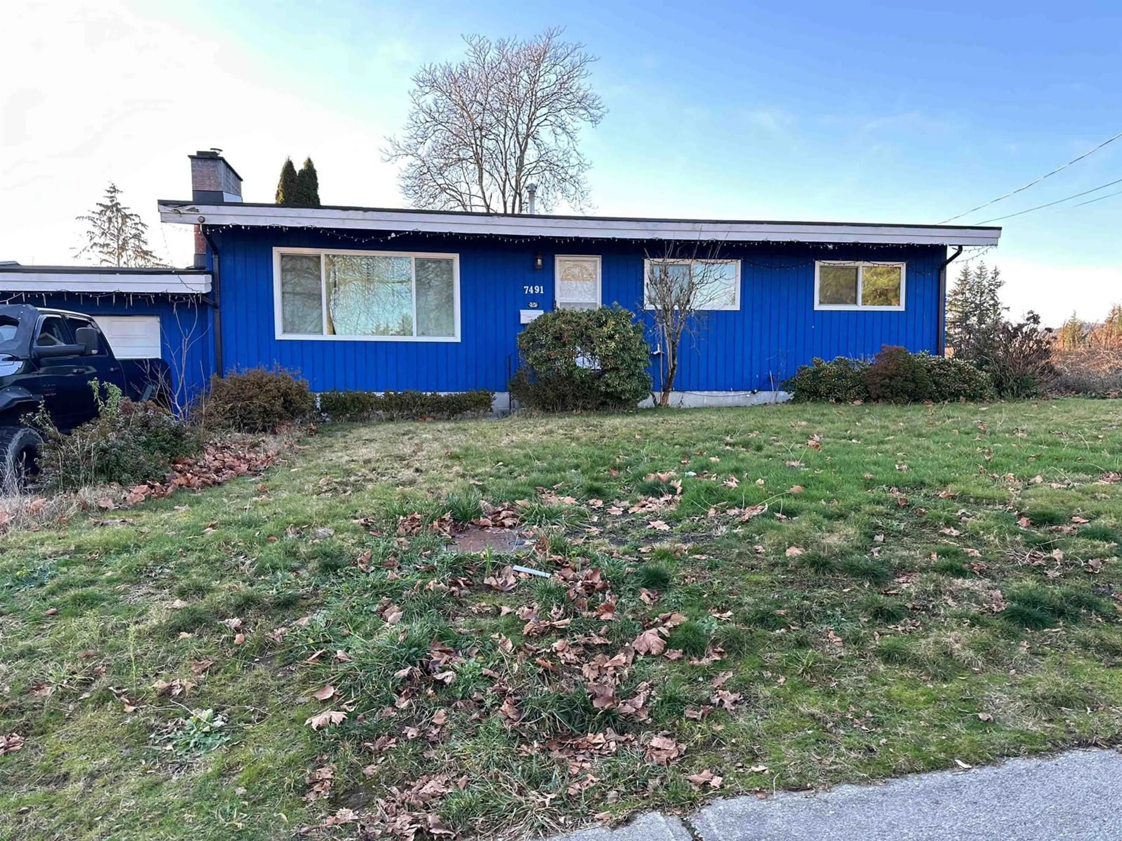 Home with vinyl exterior material, street for 7491 HURD, Mission British Columbia V2V3J2