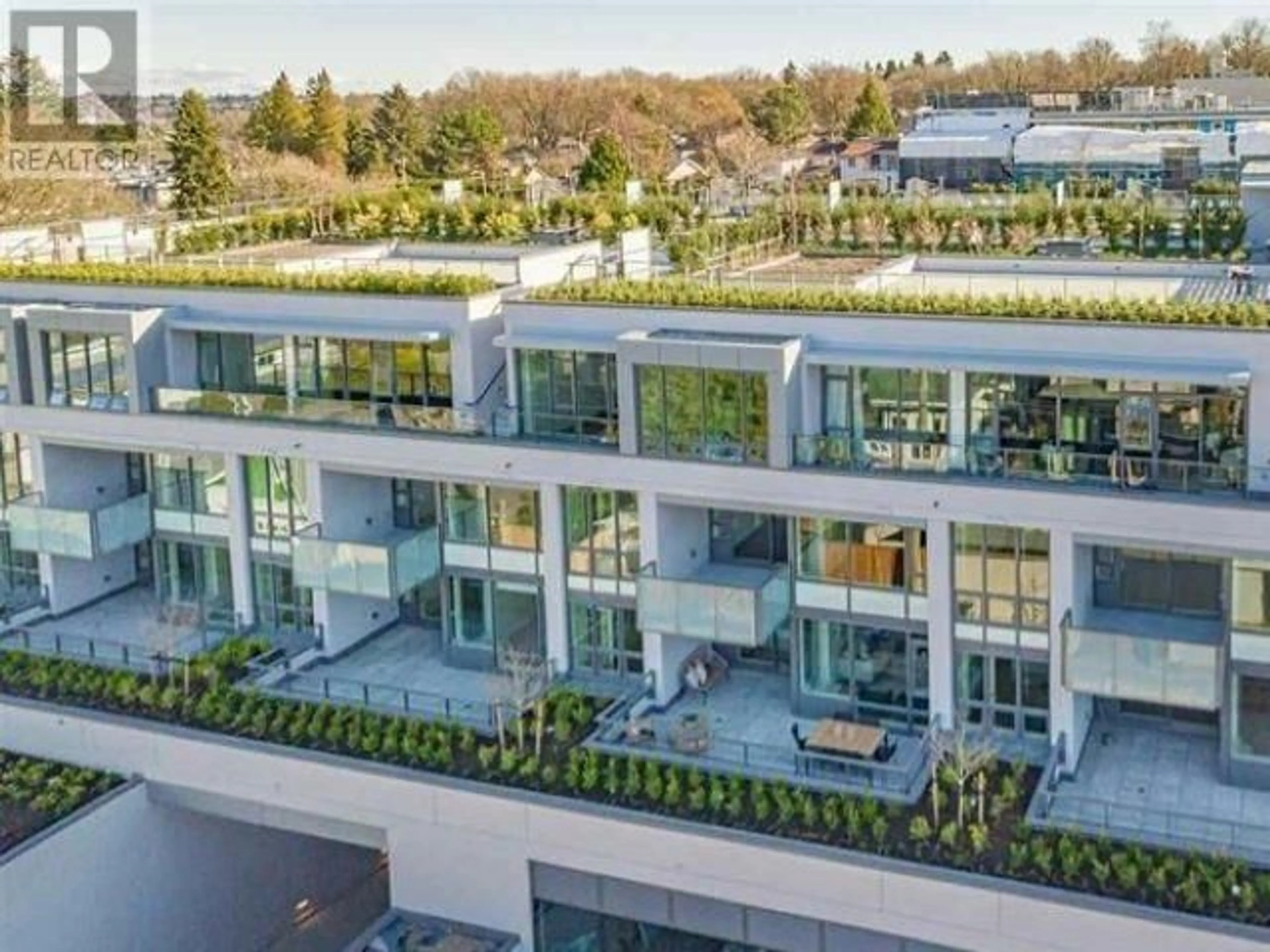 A pic from outside/outdoor area/front of a property/back of a property/a pic from drone, city buildings view from balcony for 303 3639 W 16TH AVENUE, Vancouver British Columbia V6R3C3