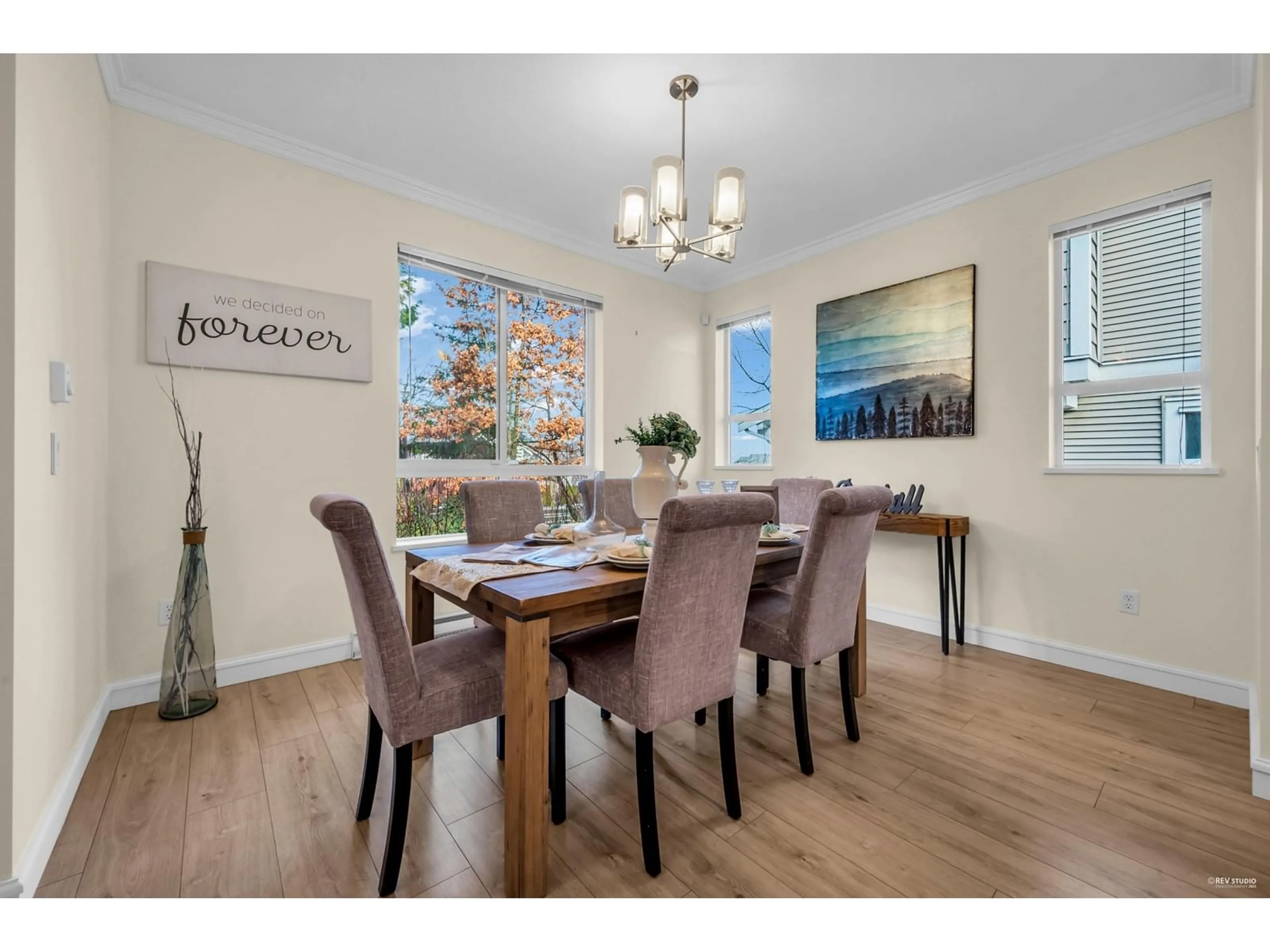 Dining room, wood/laminate floor for 167 2729 158 STREET, Surrey British Columbia V3Z1P4