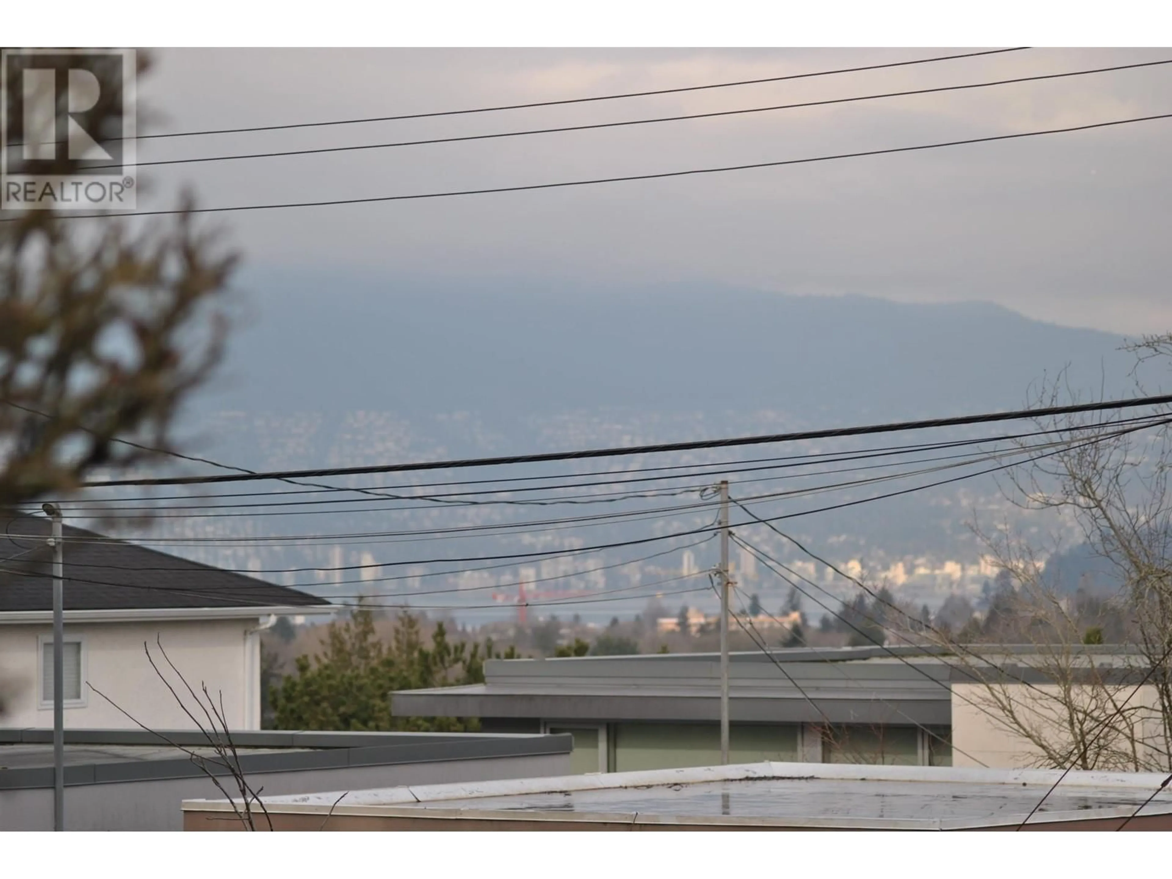 Blurry image for 4180 QUESNEL DRIVE, Vancouver British Columbia V6L2X6