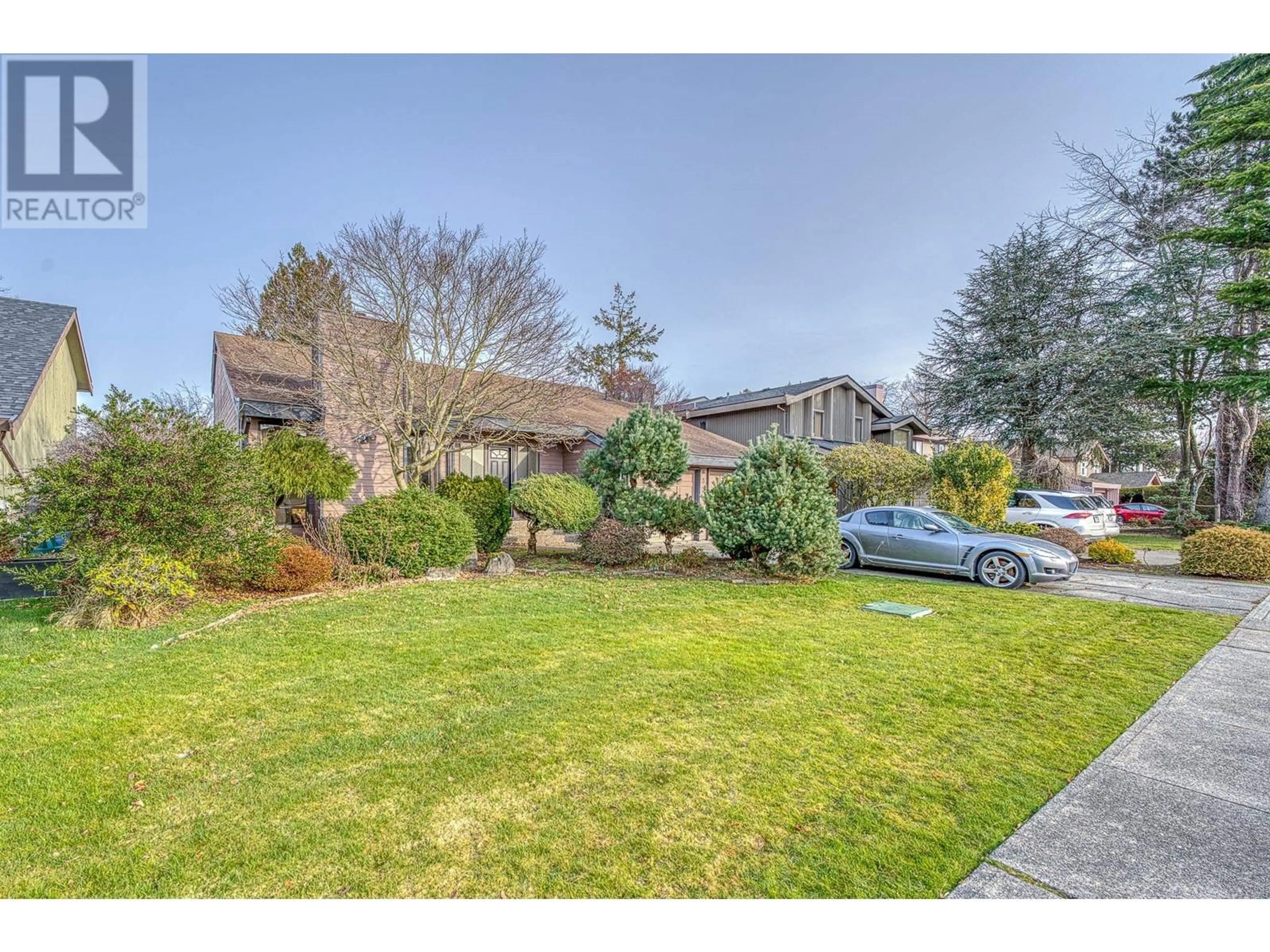 A pic from outside/outdoor area/front of a property/back of a property/a pic from drone, street for 6531 DUNSANY PLACE, Richmond British Columbia V7C4N8