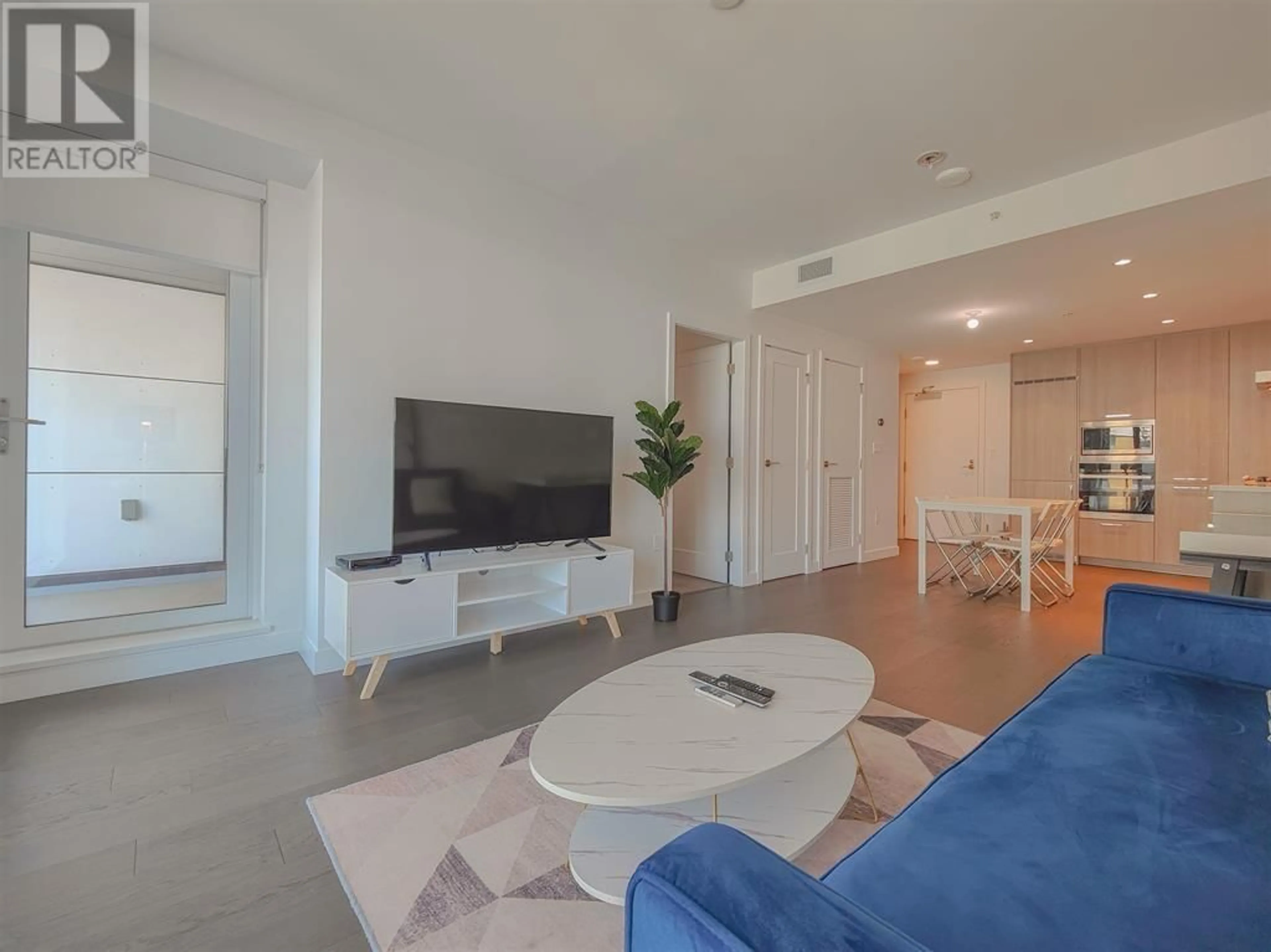 Living room with furniture, unknown for 900 - 8155 CAPSTAN WAY, Richmond British Columbia V6X0V3