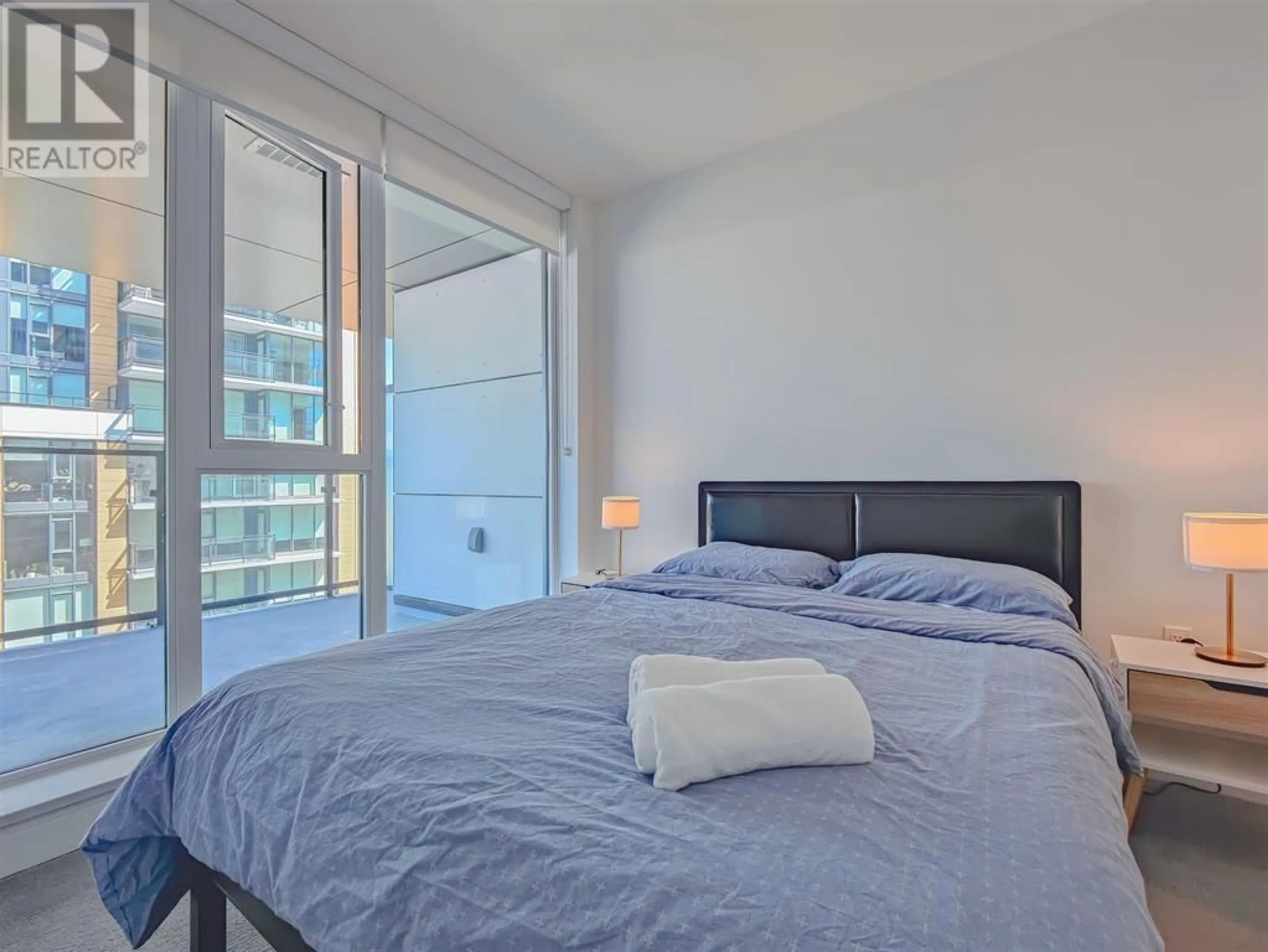 Bedroom with bed, unknown for 900 - 8155 CAPSTAN WAY, Richmond British Columbia V6X0V3