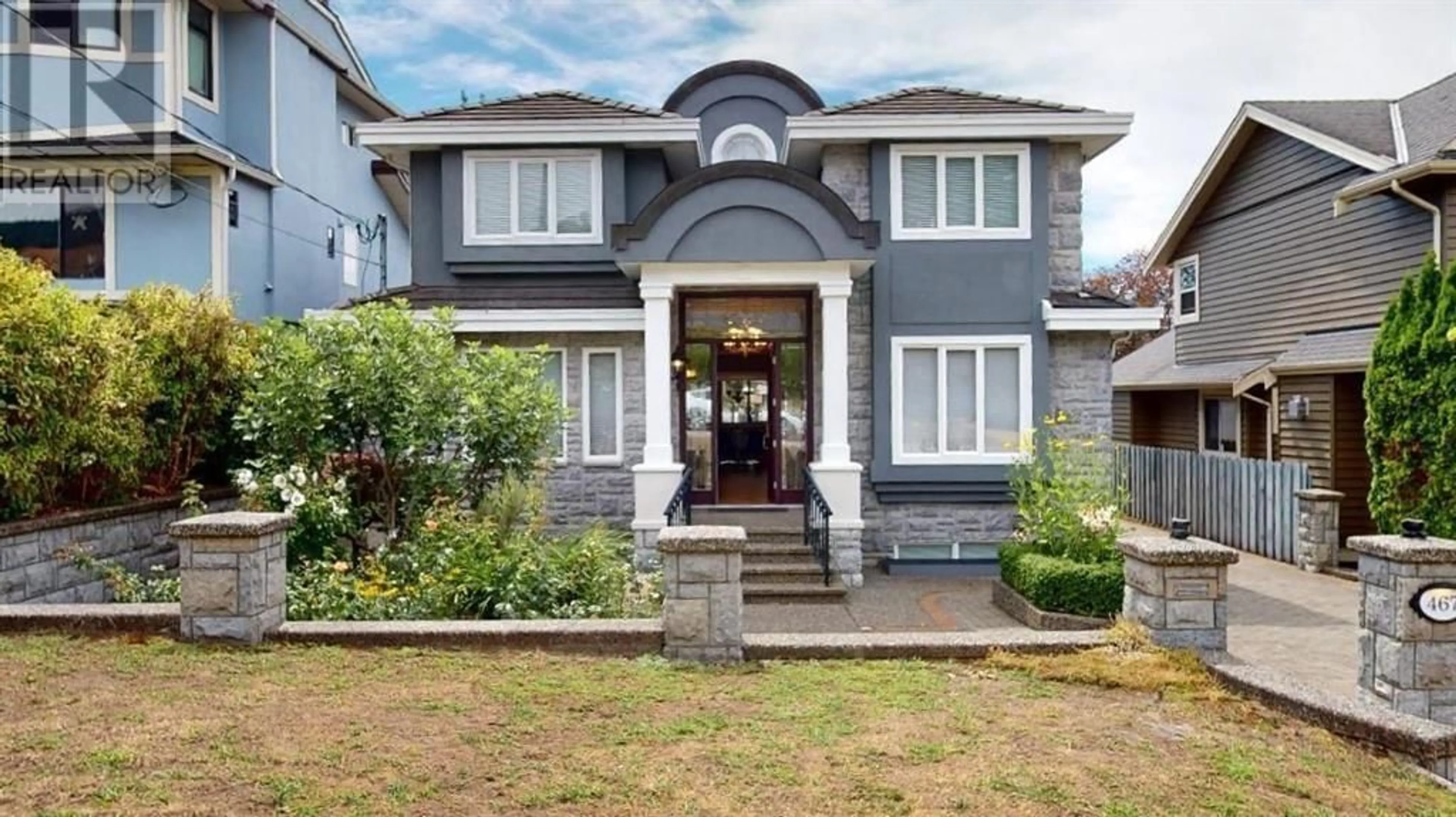 Home with brick exterior material, street for 467 KINGS ROAD, North Vancouver British Columbia V7N2M2