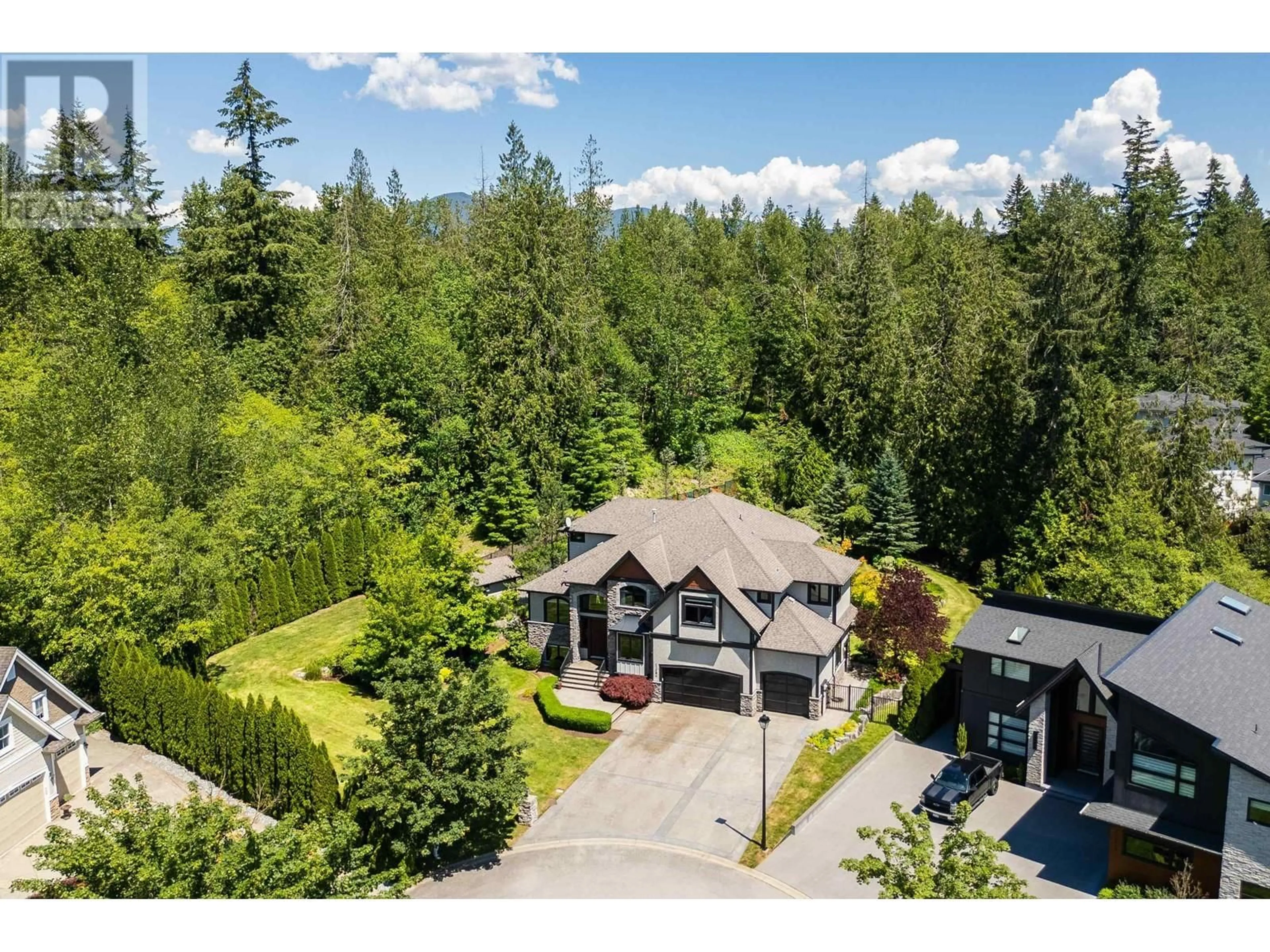 A pic from outside/outdoor area/front of a property/back of a property/a pic from drone, unknown for 11386 241A STREET, Maple Ridge British Columbia V2W0A3