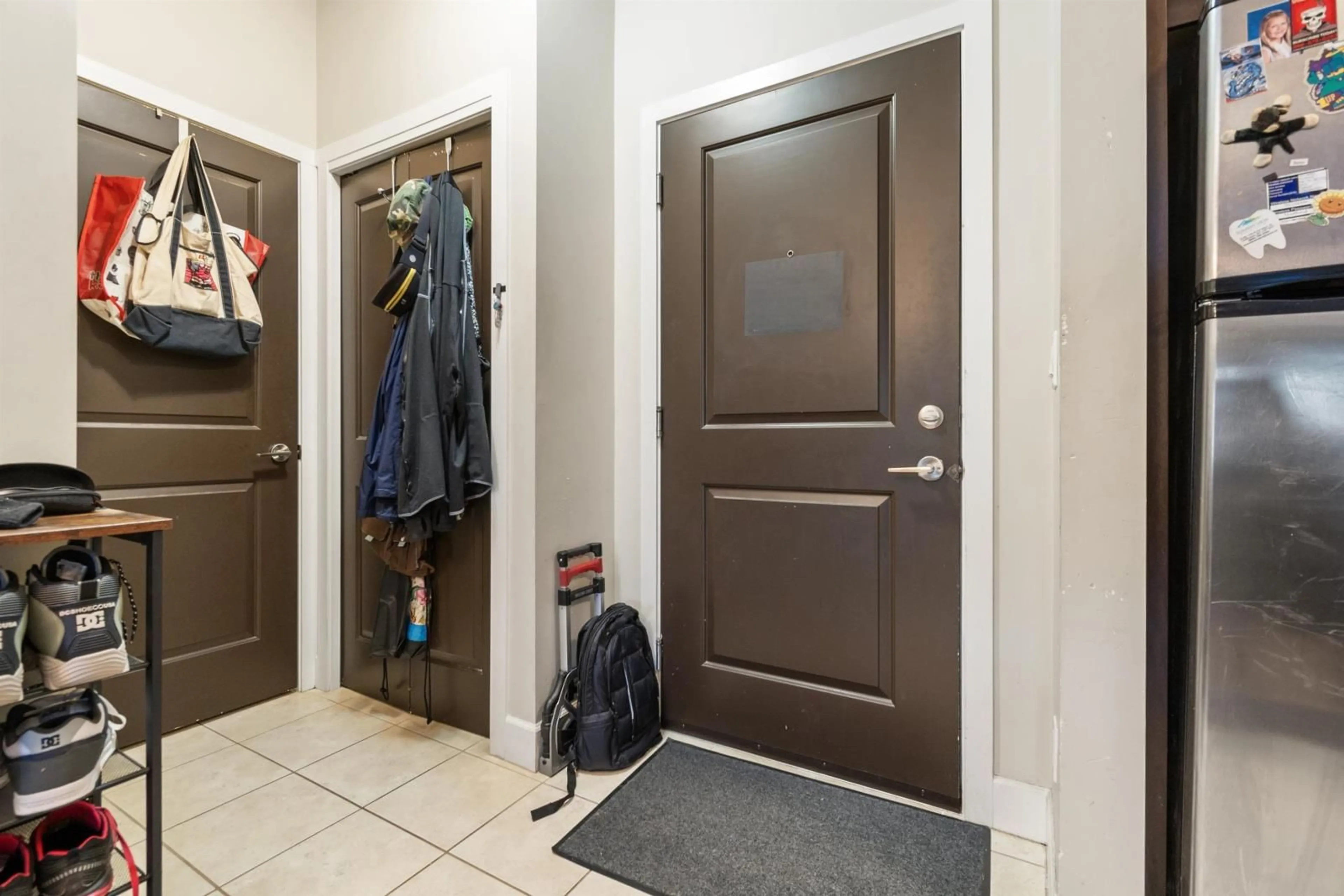 Indoor entryway for 221 46262 FIRST AVENUE|Chilliwack Proper, Chilliwack British Columbia V2P0C3