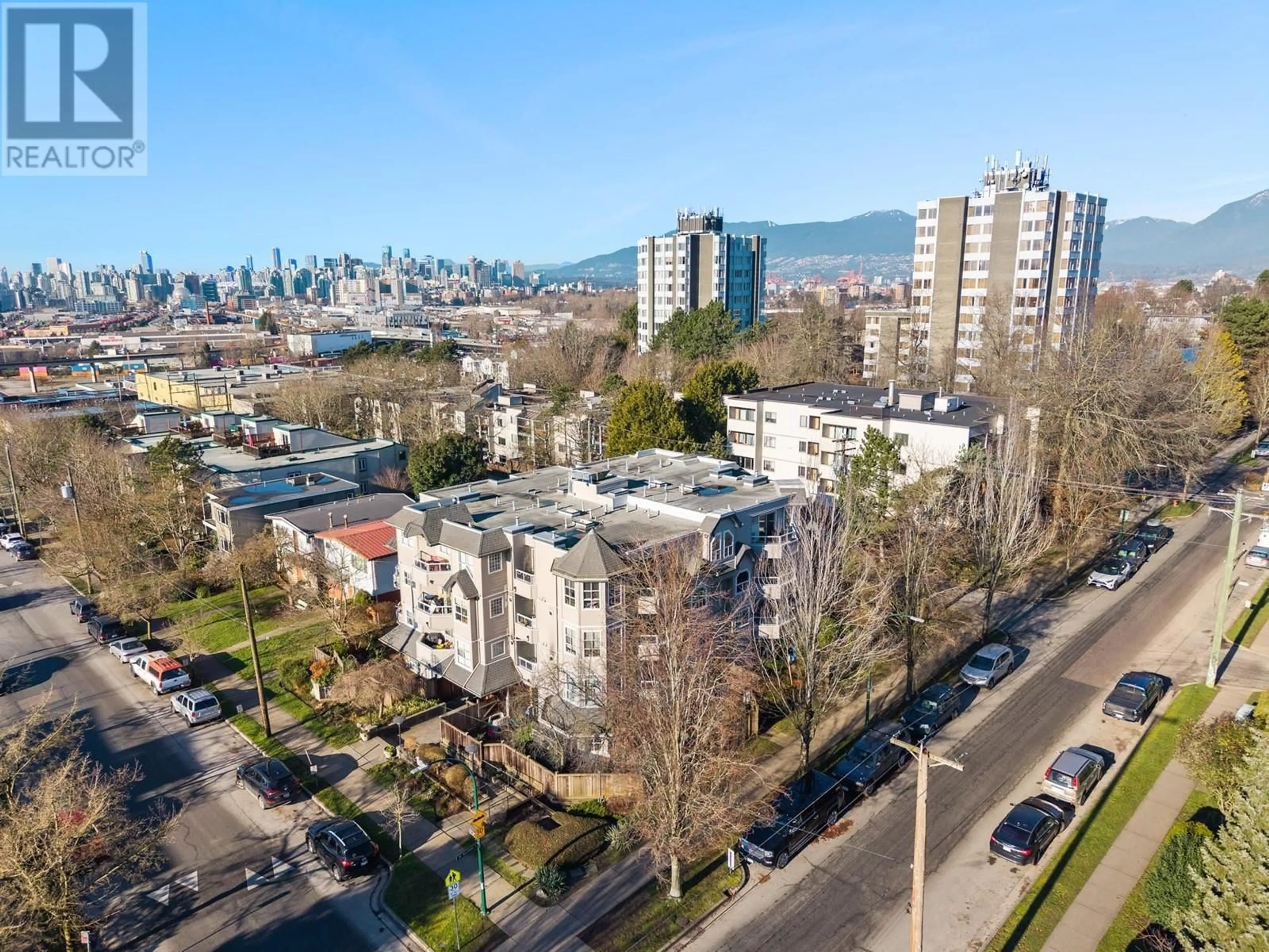 A pic from outside/outdoor area/front of a property/back of a property/a pic from drone, city buildings view from balcony for 401 1481 E 4TH AVENUE, Vancouver British Columbia V5N1J6