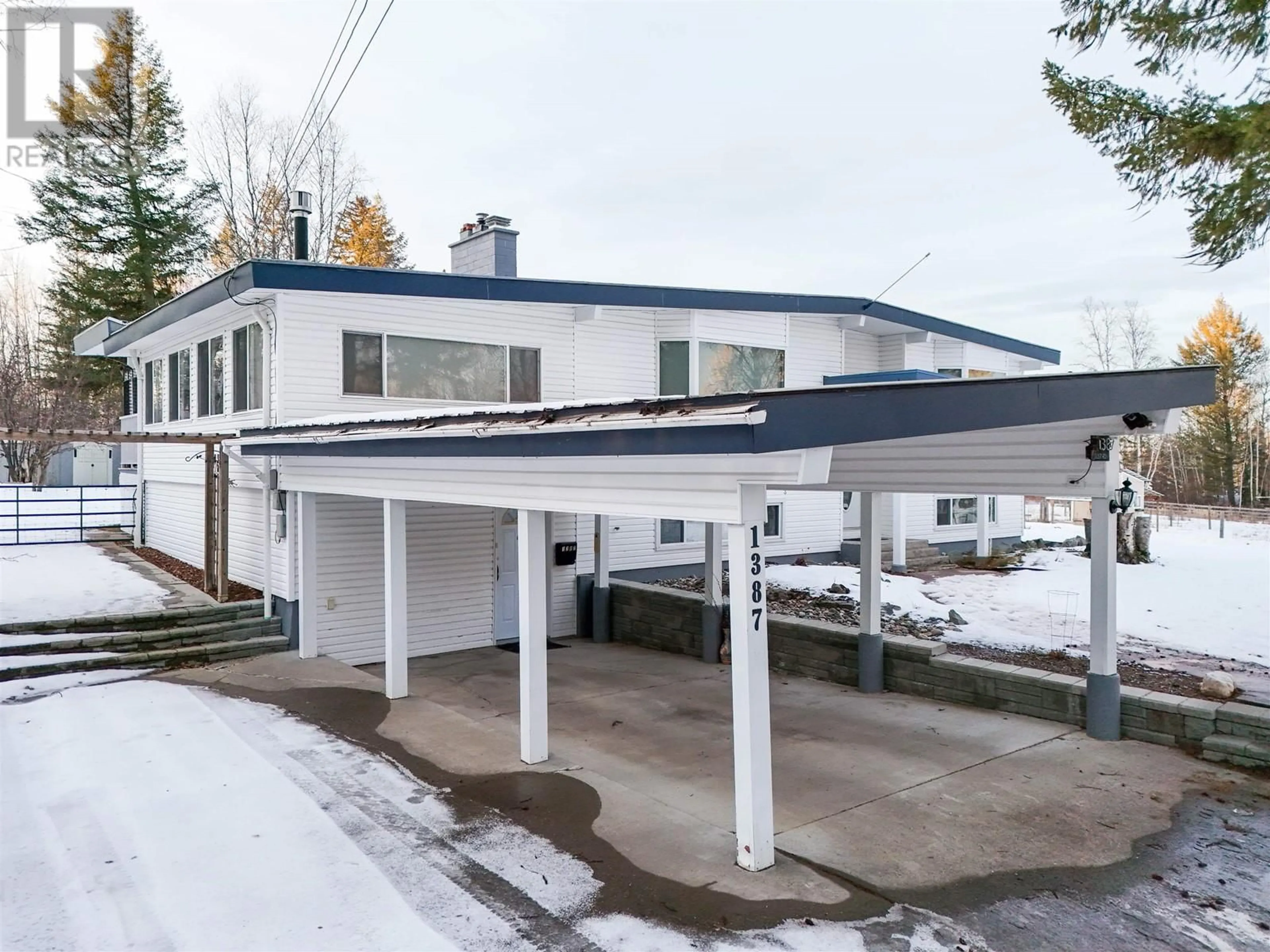 Home with vinyl exterior material, unknown for 1387 LUST ROAD, Quesnel British Columbia V2J3T6