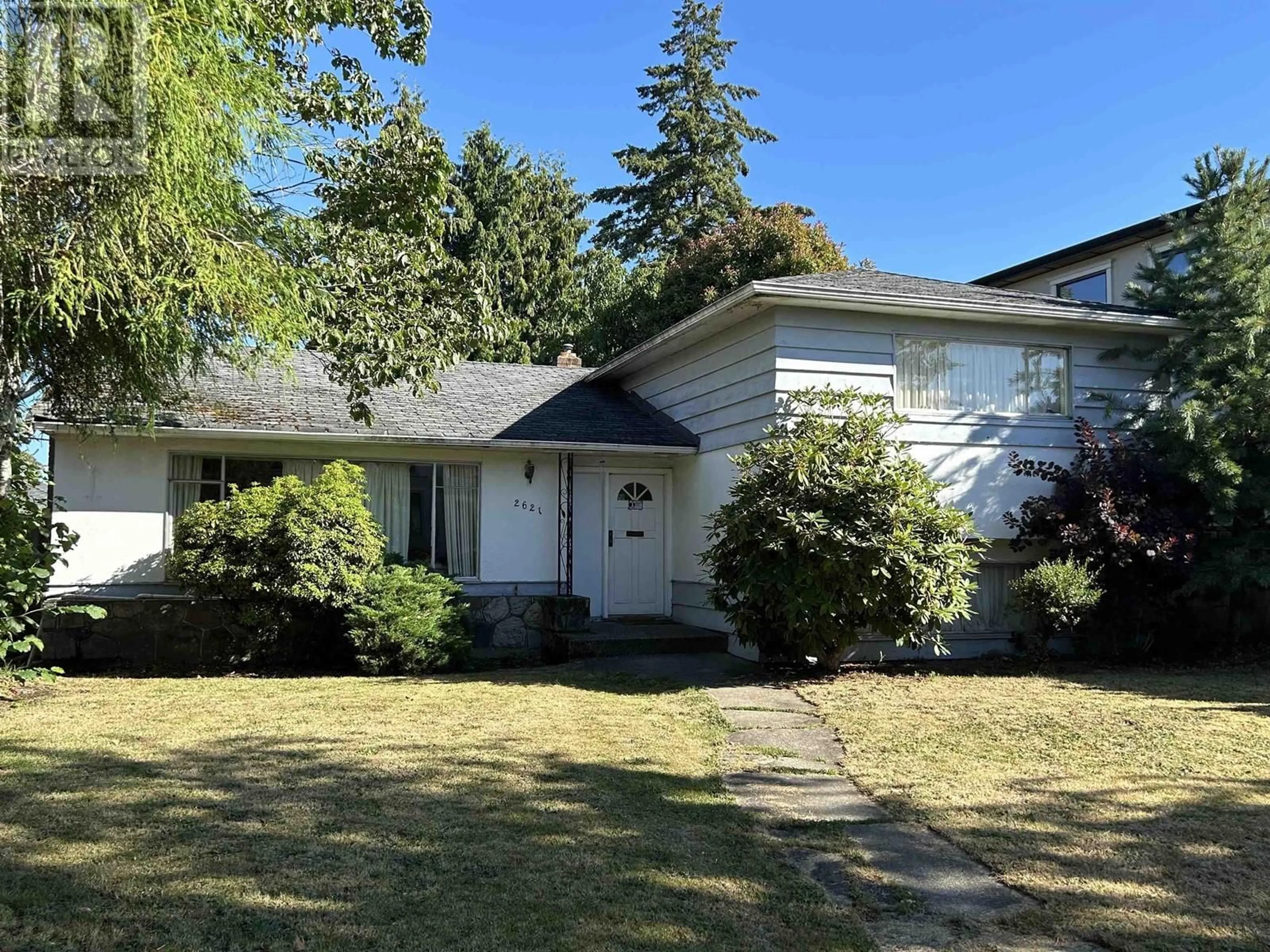 Home with vinyl exterior material, street for 2621 MCBAIN AVENUE, Vancouver British Columbia V6L2C7