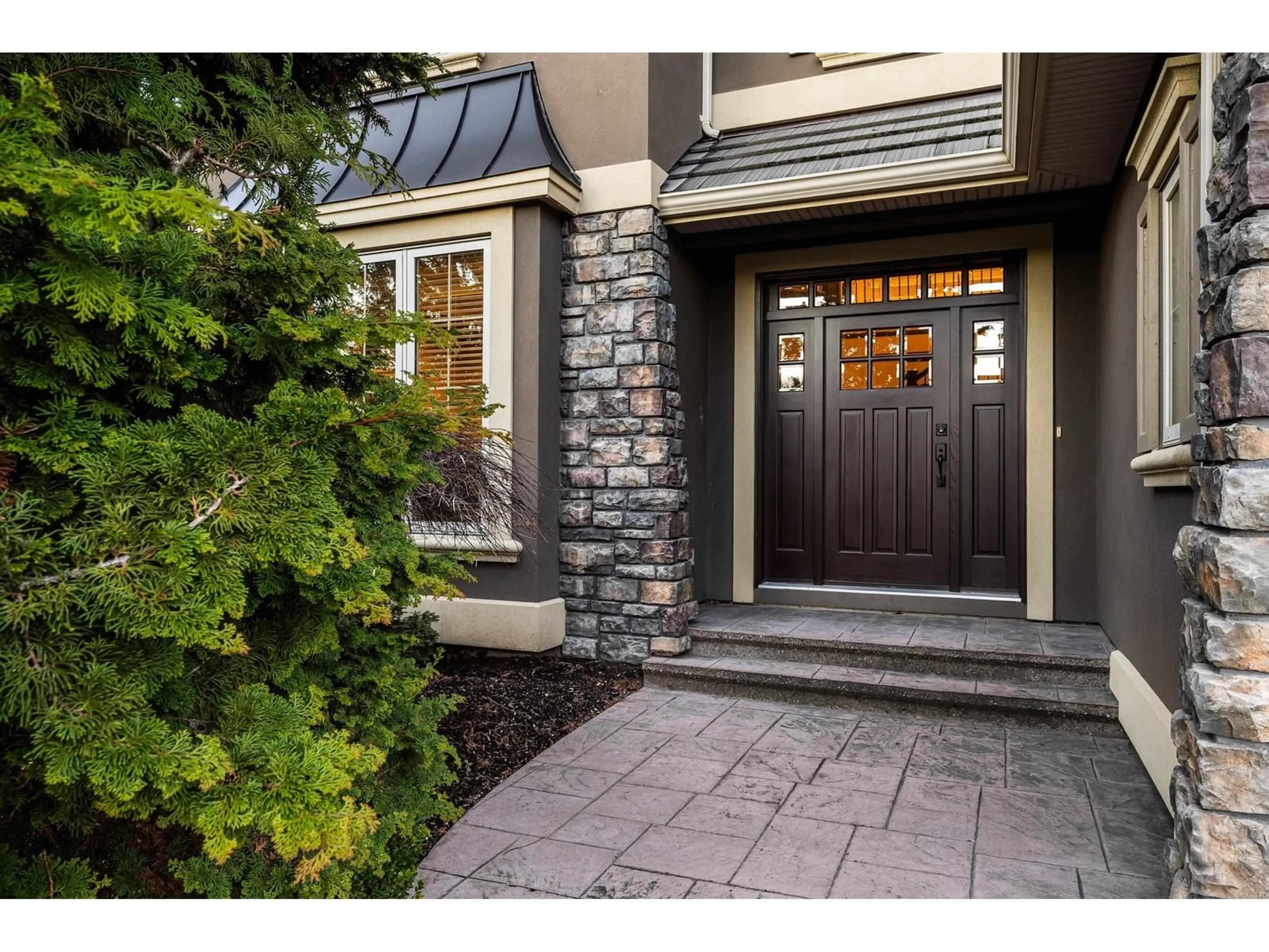 Indoor entryway for 35675 LACEY GREENE WAY, Abbotsford British Columbia V3G0B3