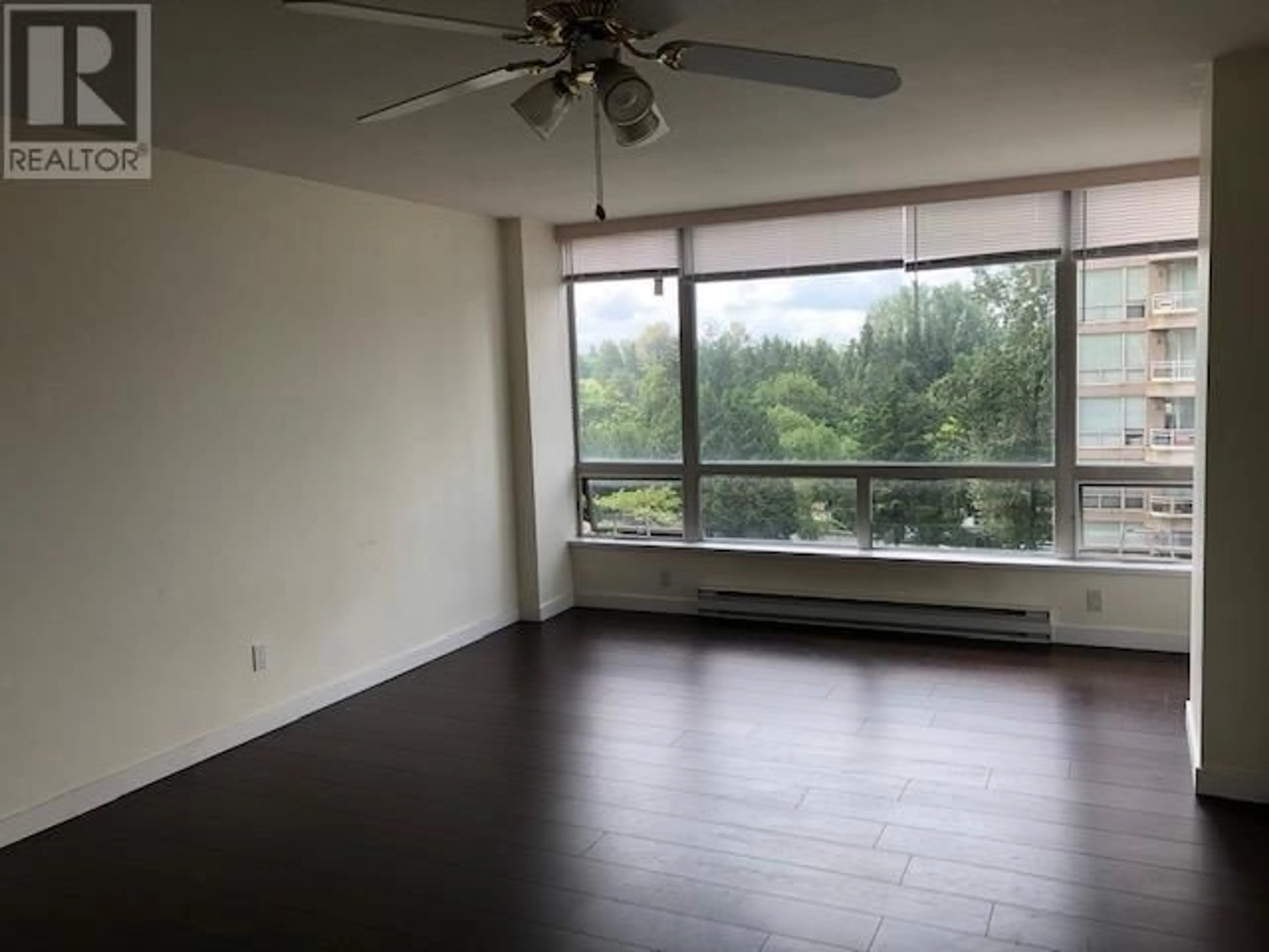 A pic of a room for 502 9633 MANCHESTER DRIVE, Burnaby British Columbia V3N4Y9