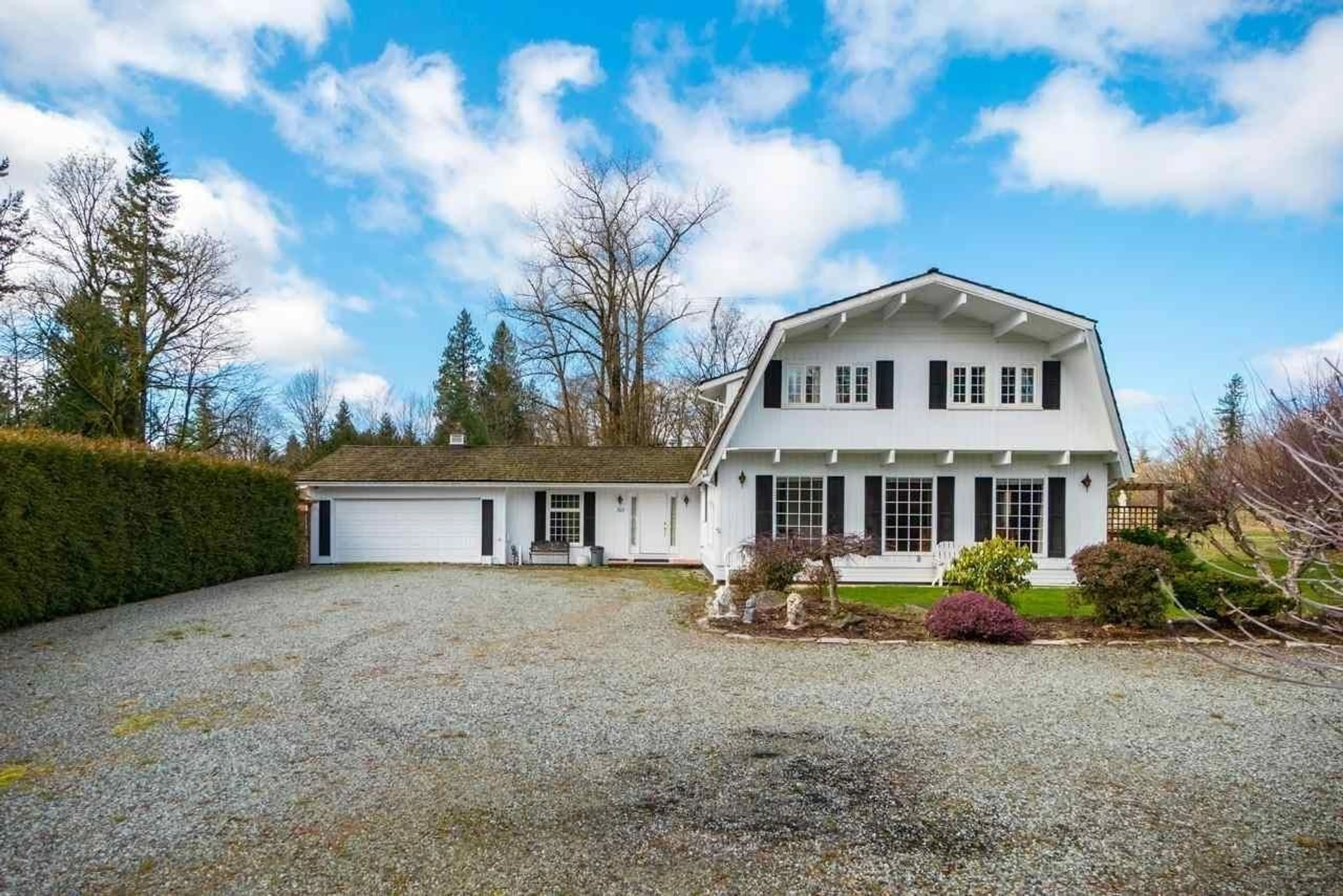 A pic from outside/outdoor area/front of a property/back of a property/a pic from drone, street for 321 248 STREET, Langley British Columbia V4W2C2