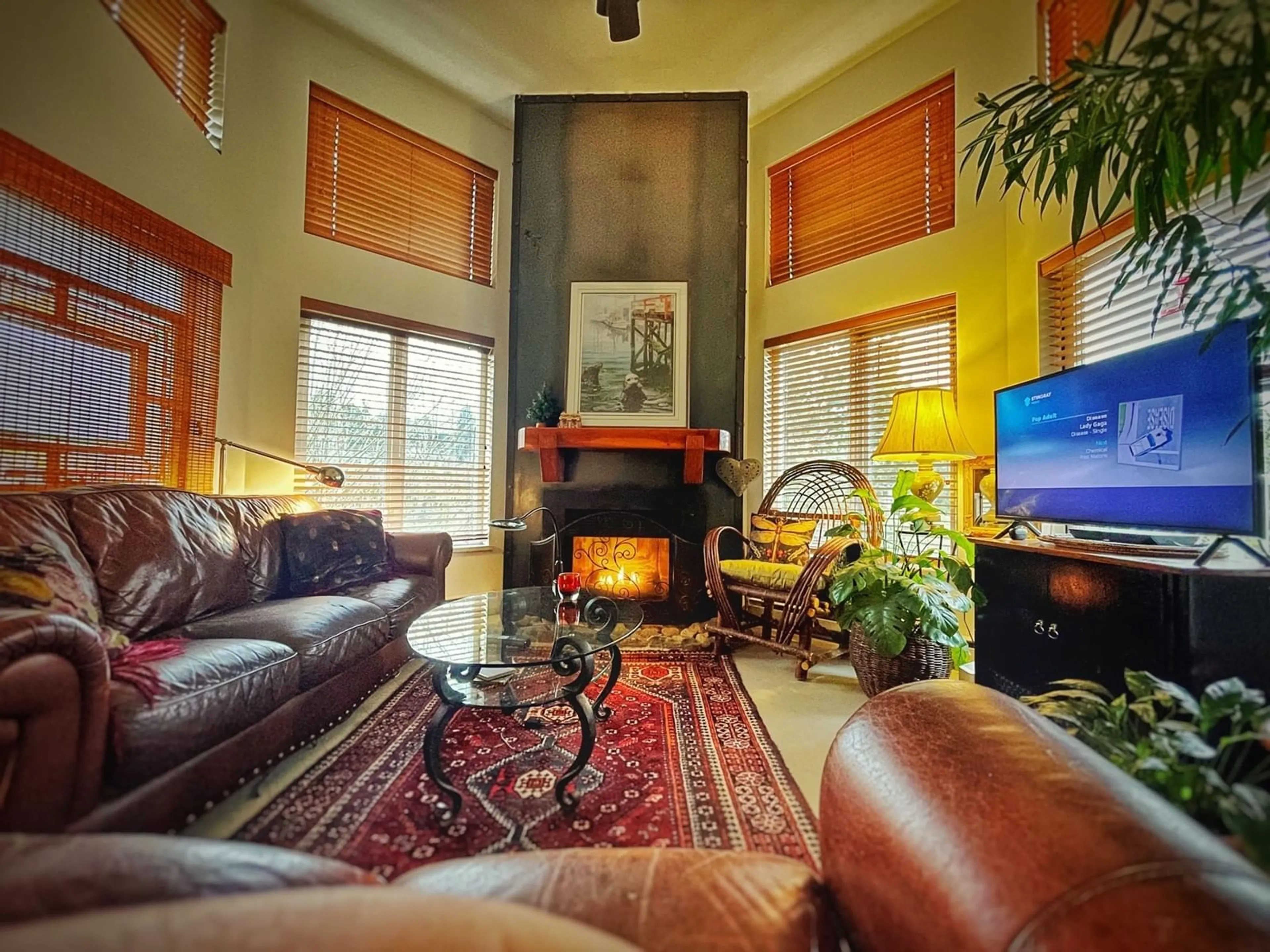 Living room with furniture, unknown for 301 33669 2ND AVENUE, Mission British Columbia V2V8Z4