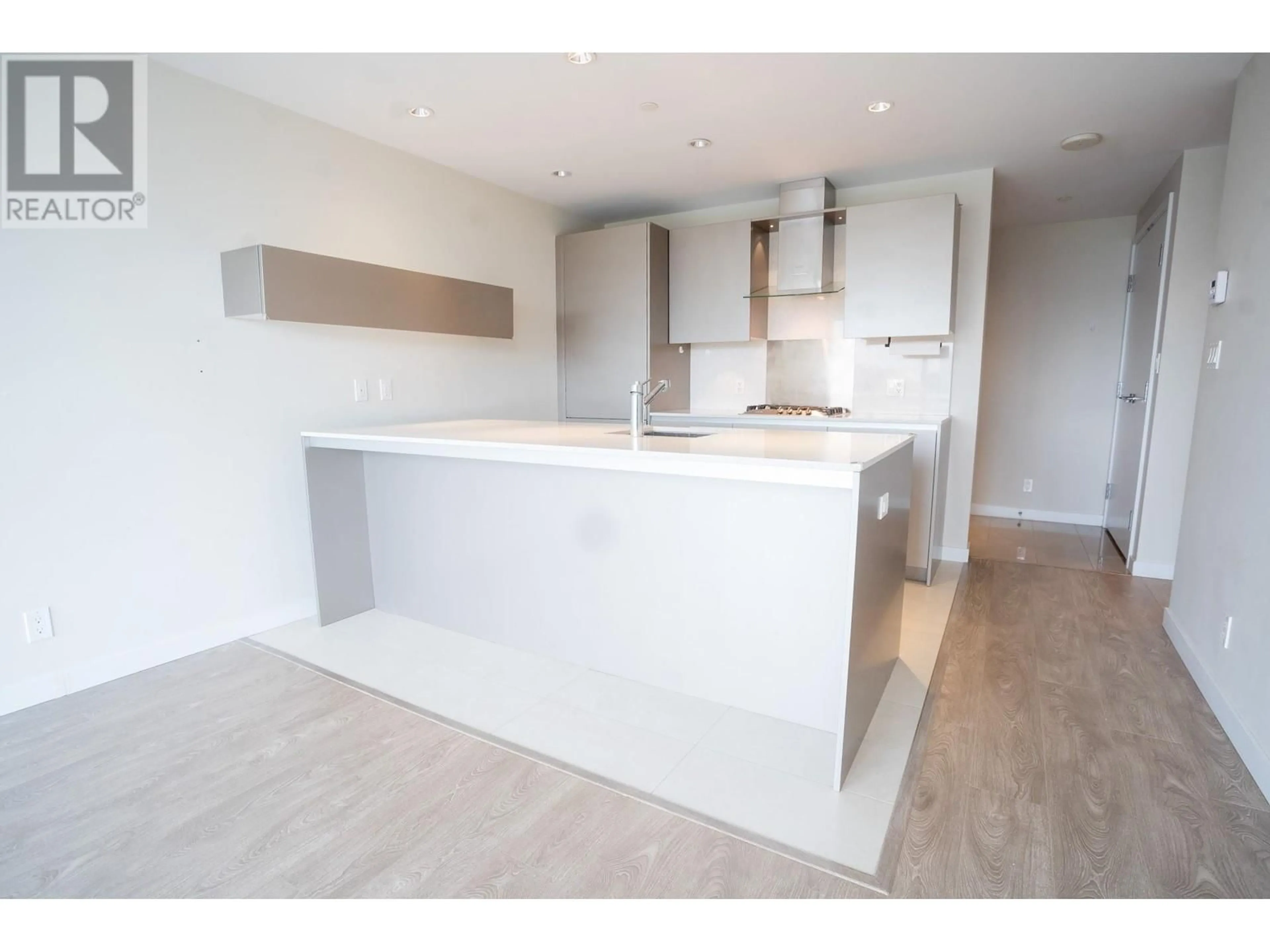 Open concept kitchen, unknown for 404 5111 BRIGHOUSE WAY, Richmond British Columbia V7C0A6