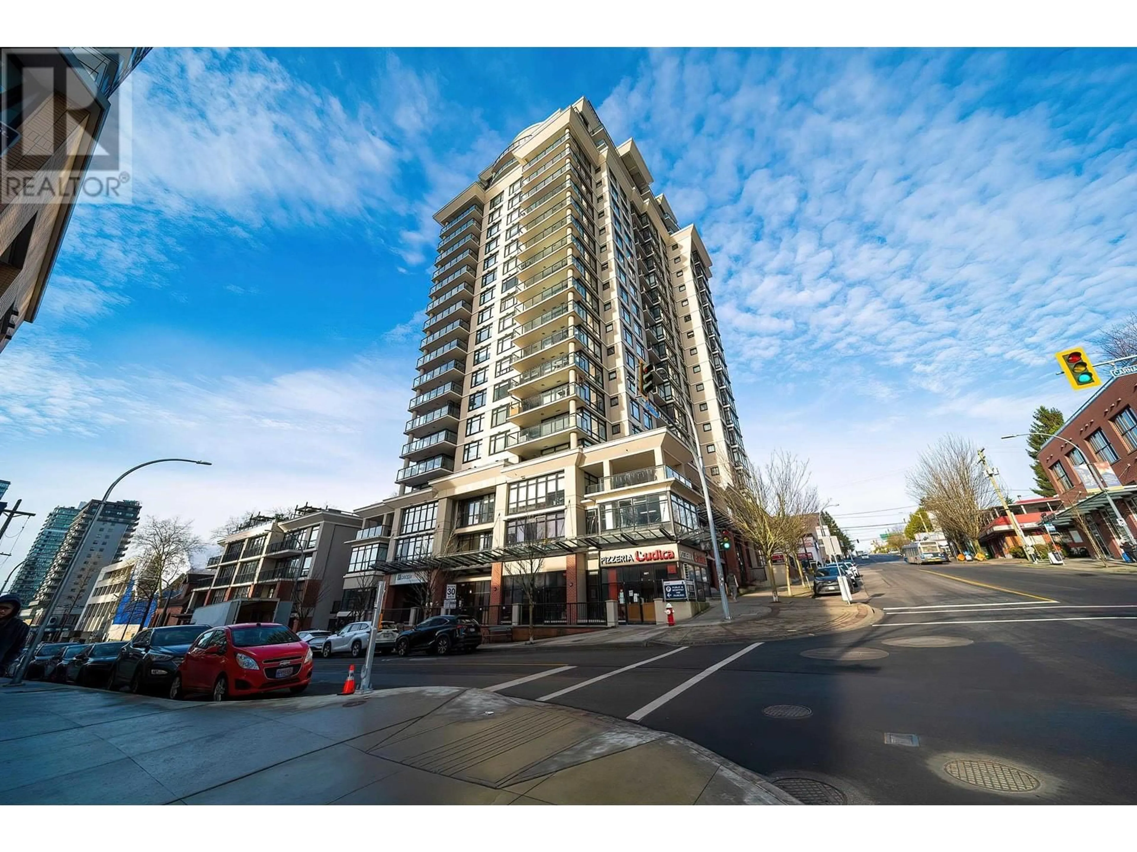 A pic from outside/outdoor area/front of a property/back of a property/a pic from drone, building for 2201 610 VICTORIA STREET, New Westminster British Columbia V3M0A5