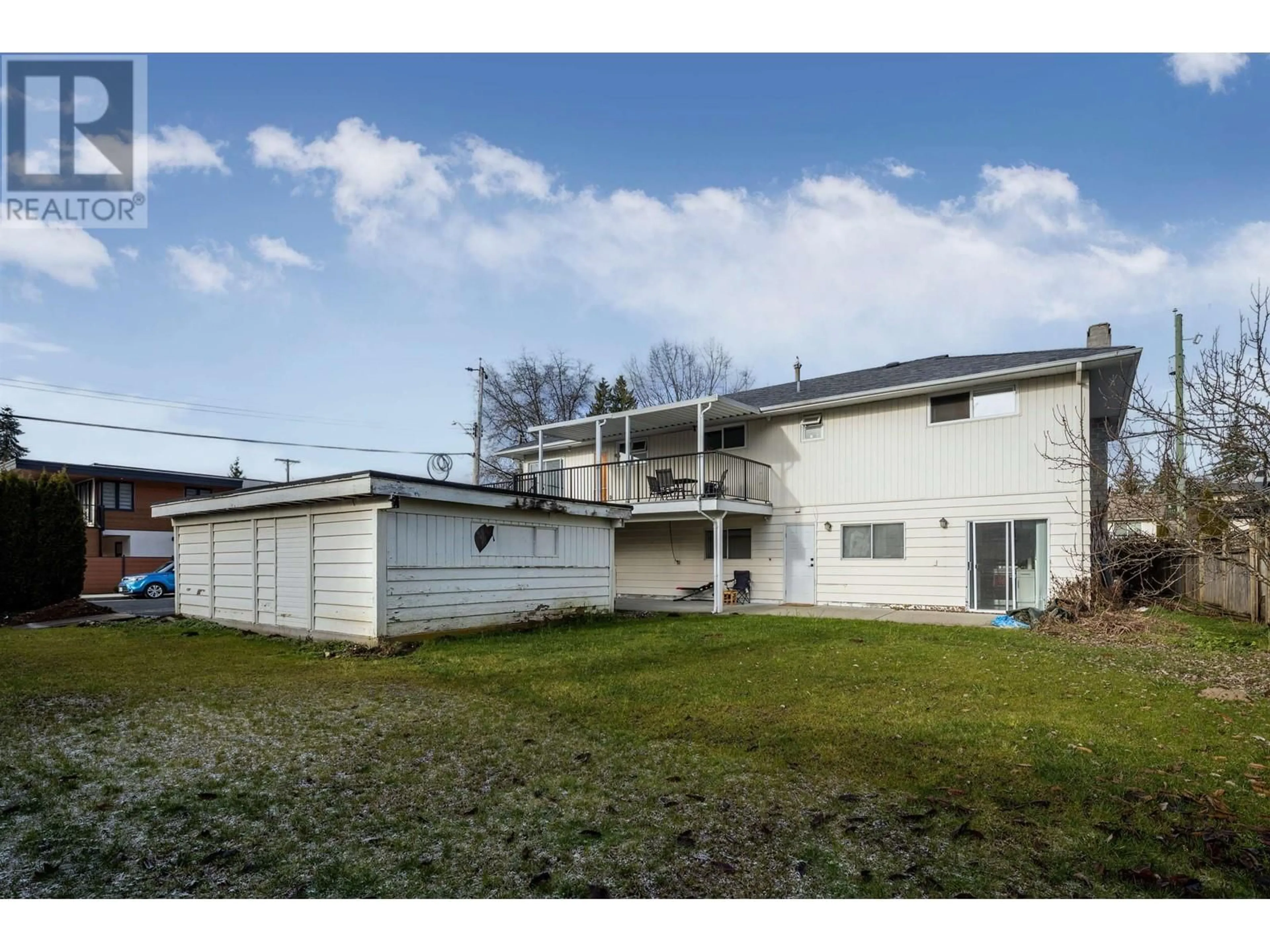 A pic from outside/outdoor area/front of a property/back of a property/a pic from drone, street for 814 MILLER AVENUE, Coquitlam British Columbia V3J4K6