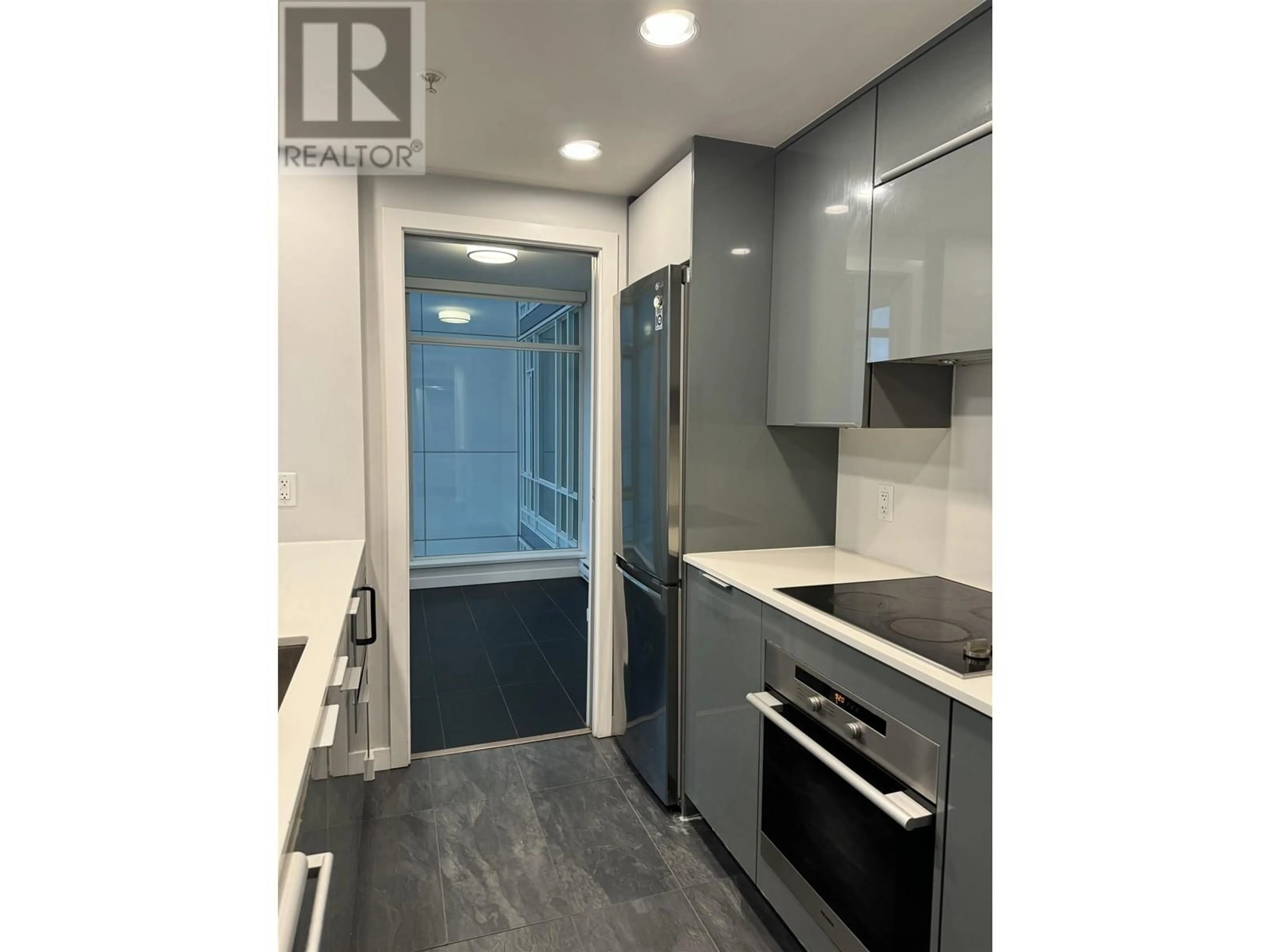 Standard kitchen, unknown for 1009 - 161 GEORGIA STREET, Vancouver British Columbia V6B0K9