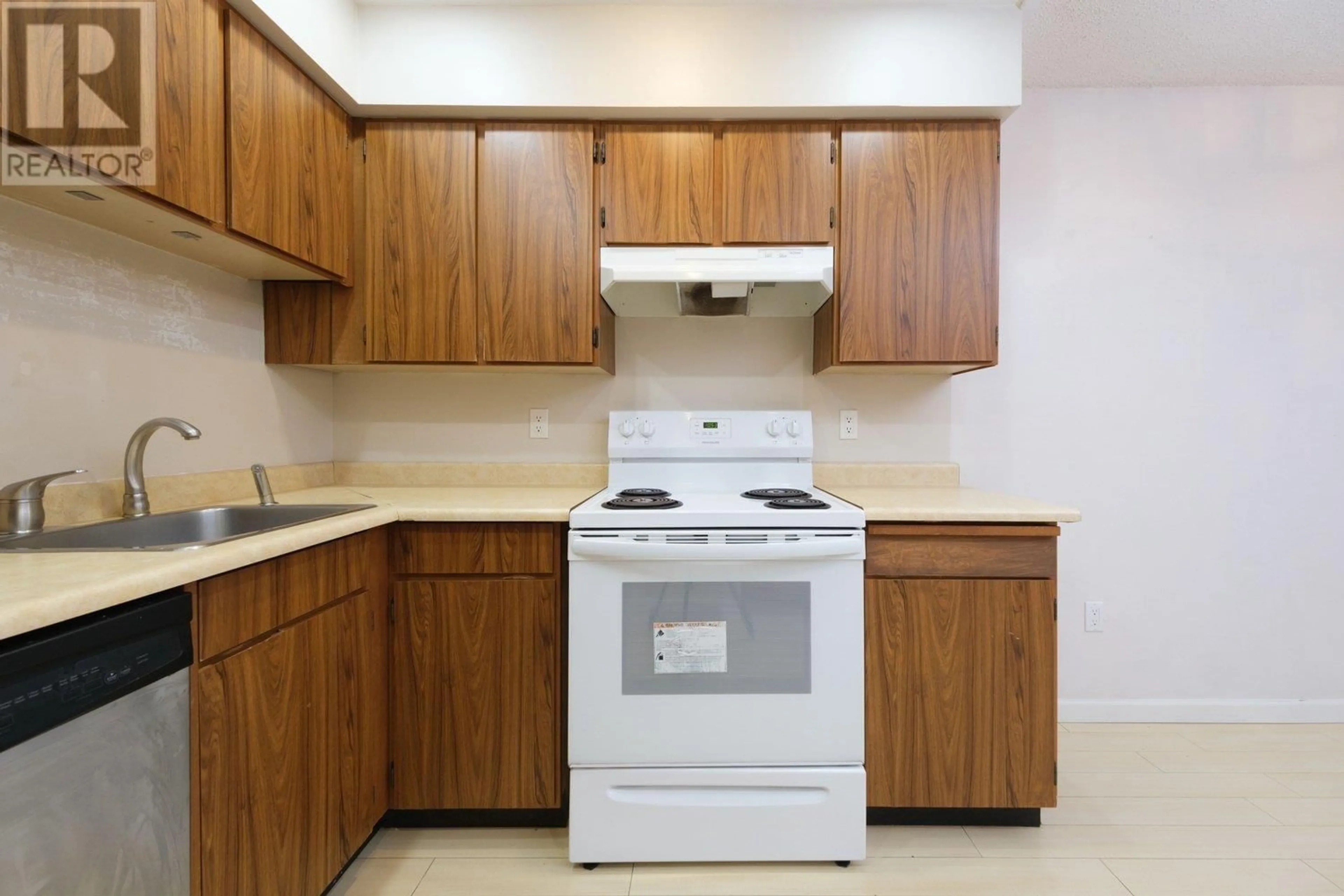 Standard kitchen, unknown for 106 - 1169 EIGHTH AVENUE, New Westminster British Columbia V3M2R7