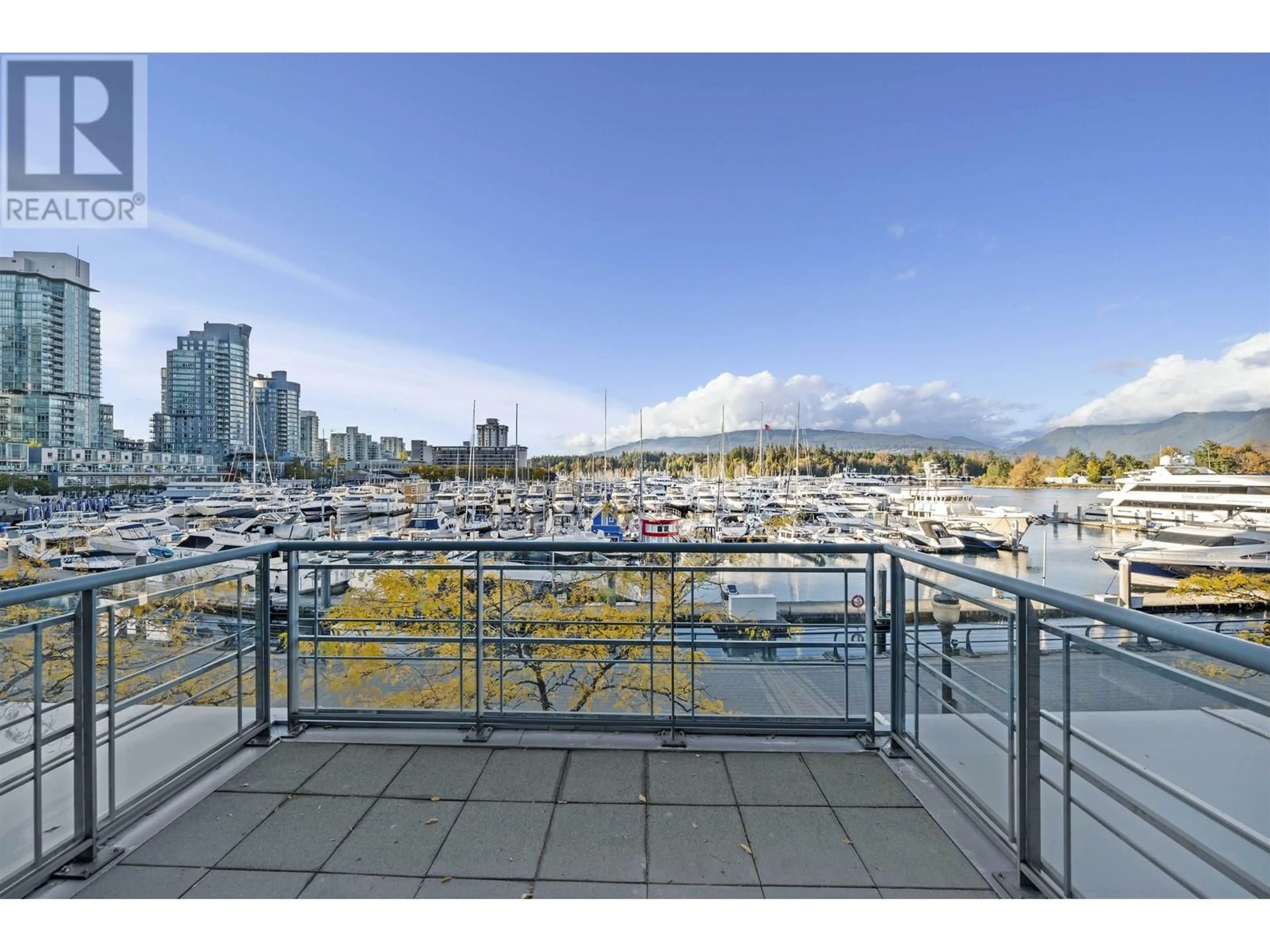 Patio, water/lake/river/ocean view for 103 323 JERVIS STREET, Vancouver British Columbia V6C3P8