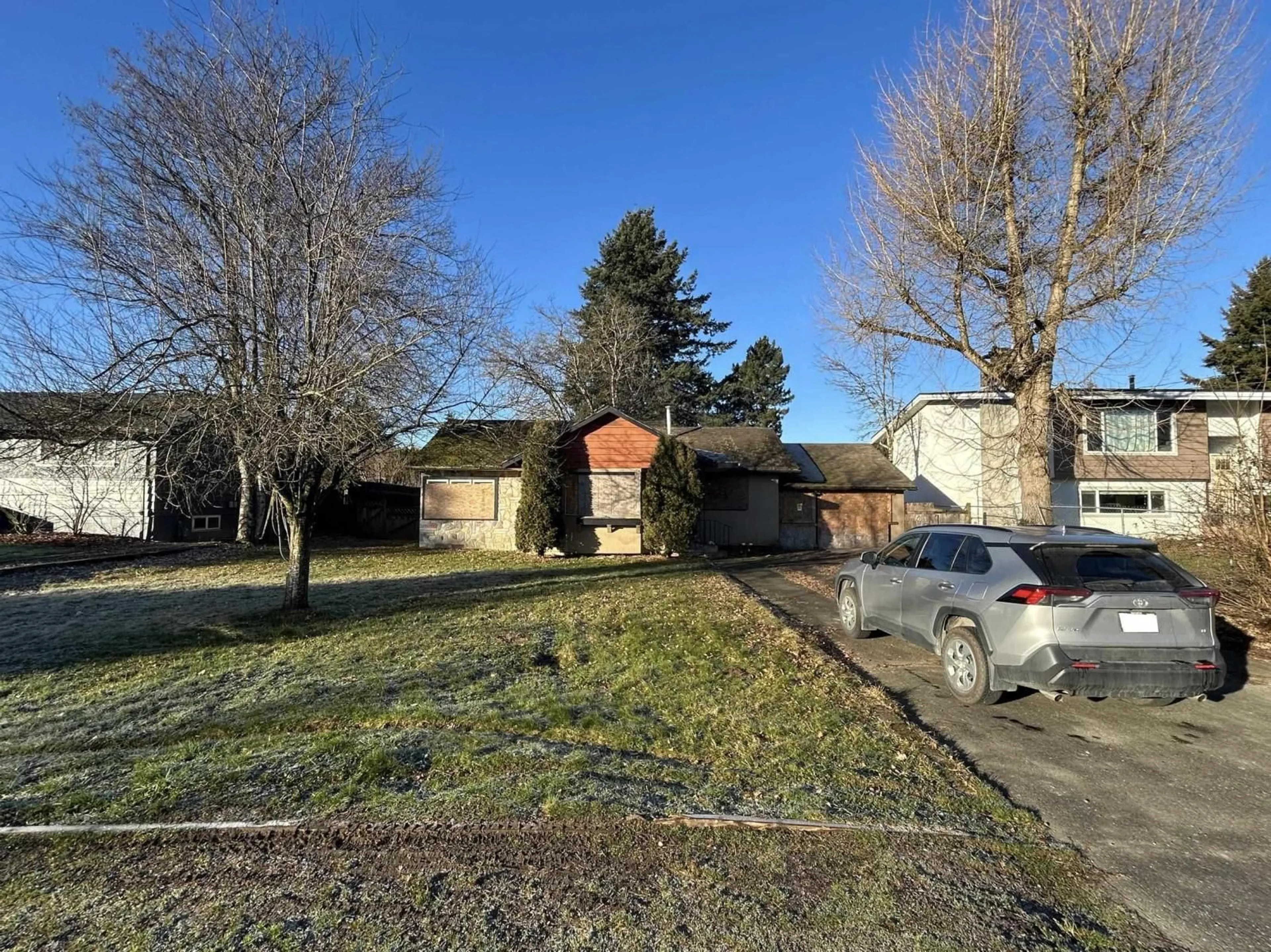 A pic from outside/outdoor area/front of a property/back of a property/a pic from drone, street for 9543 MCNAUGHT ROAD|Chilliwack Proper Eas, Chilliwack British Columbia V2P6E9