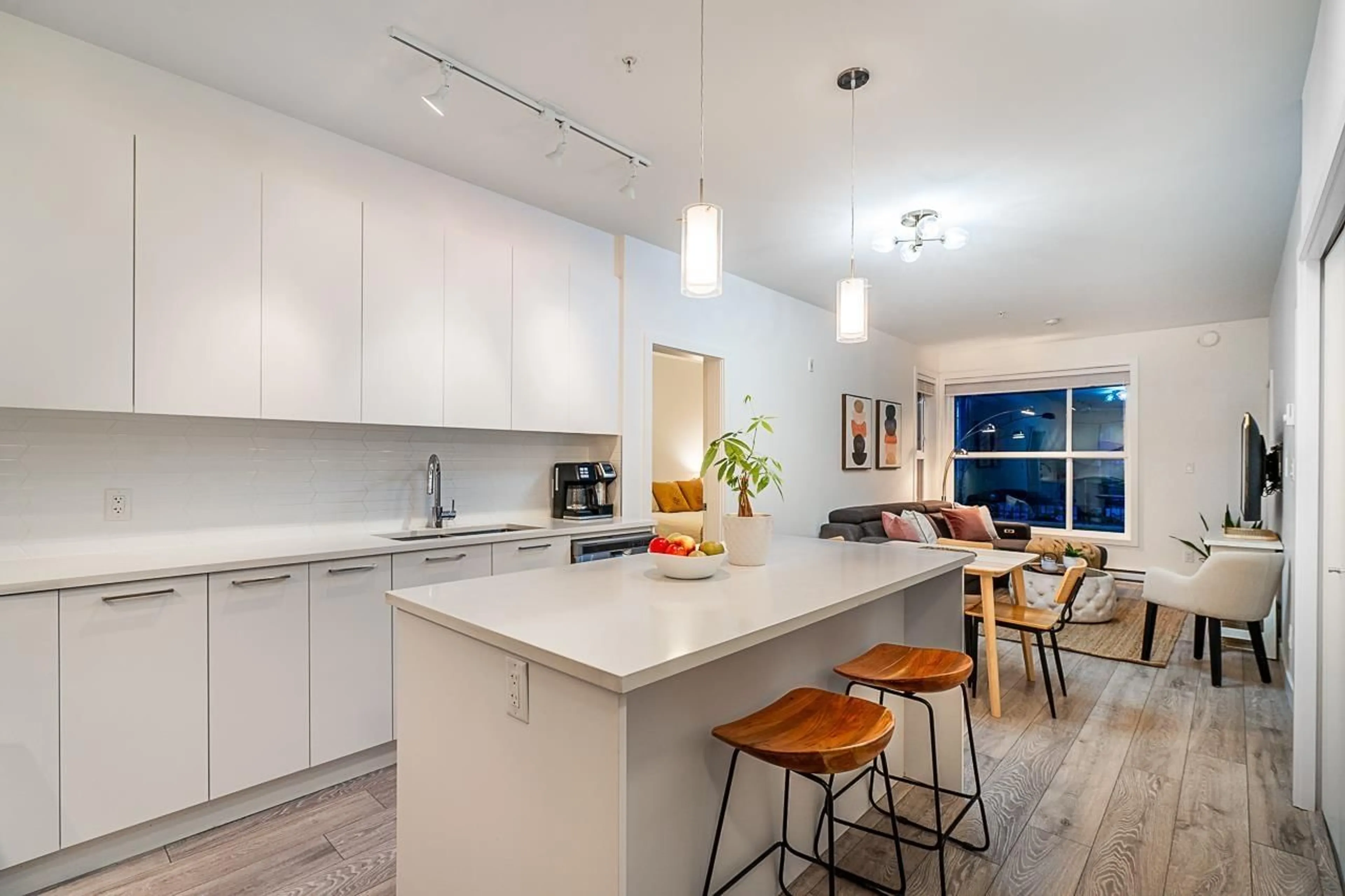 Open concept kitchen, unknown for 107 7809 209 STREET, Langley British Columbia V2Y3N6