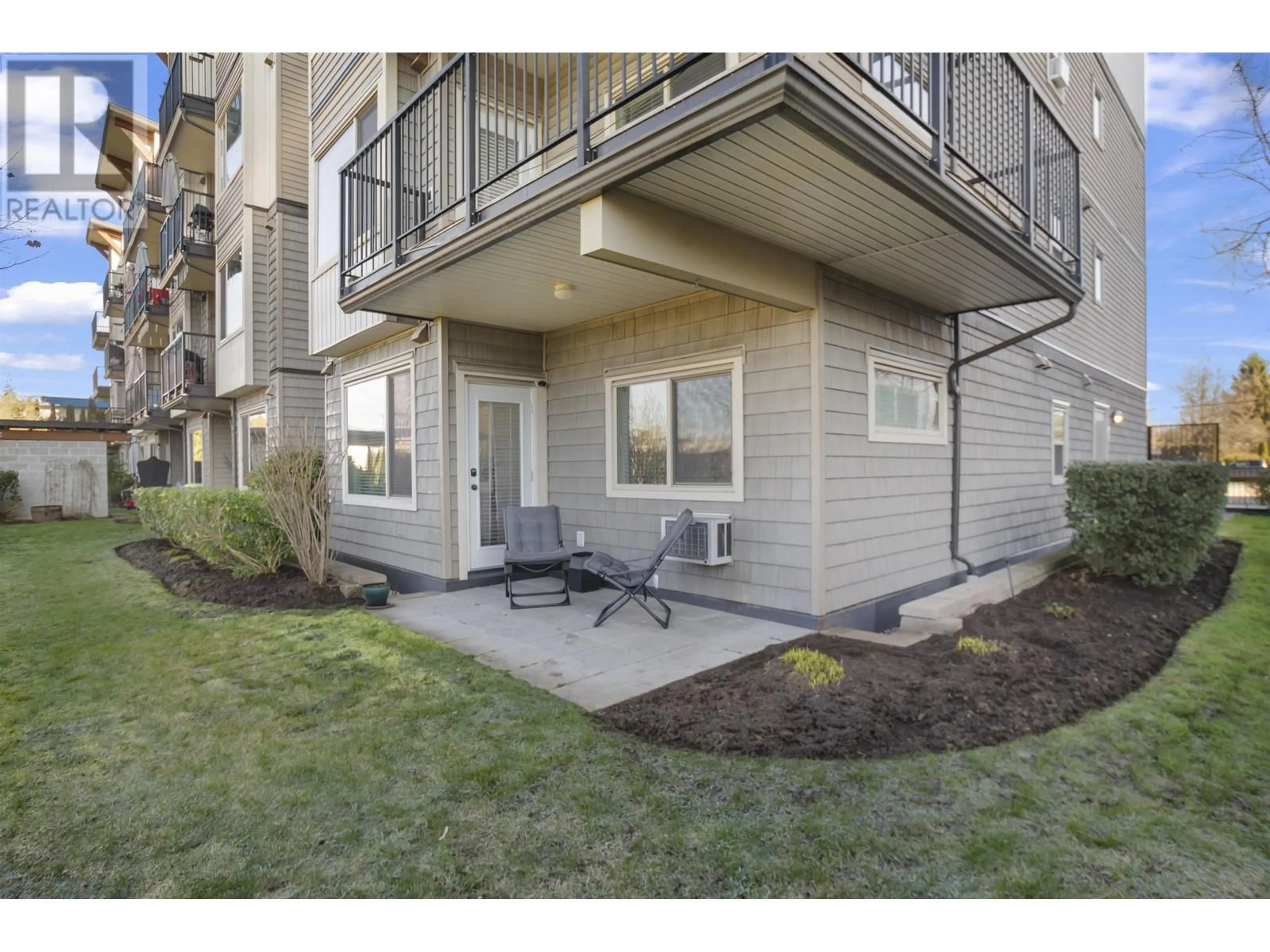 Patio, unknown for 102 11935 BURNETT STREET, Maple Ridge British Columbia V2X9A9