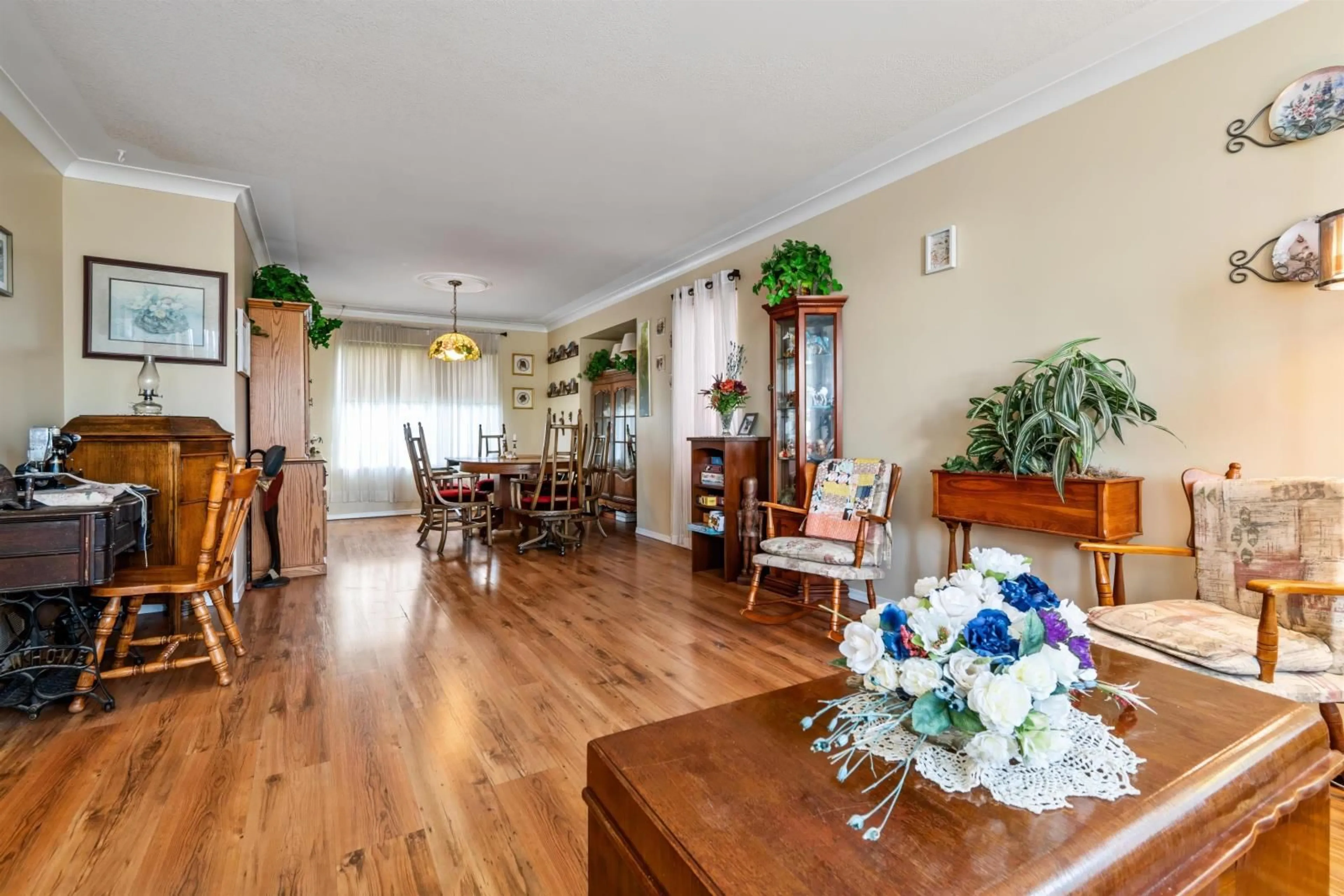 Dining room, wood/laminate floor for 5640 CARTER ROAD|Sardis South, Sardis British Columbia V2R3J9