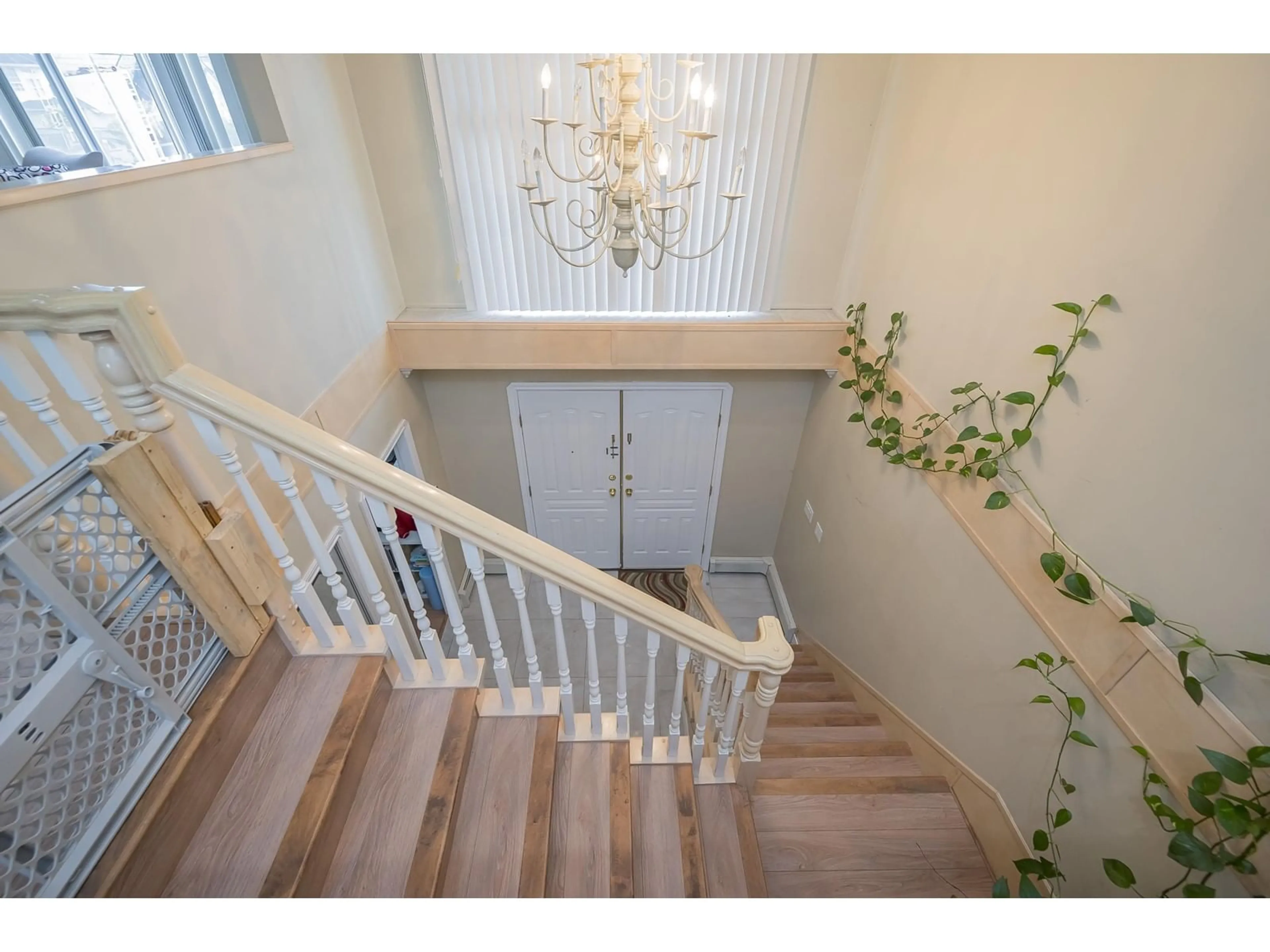 Stairs for 12205 66 AVENUE, Surrey British Columbia V3W2A3
