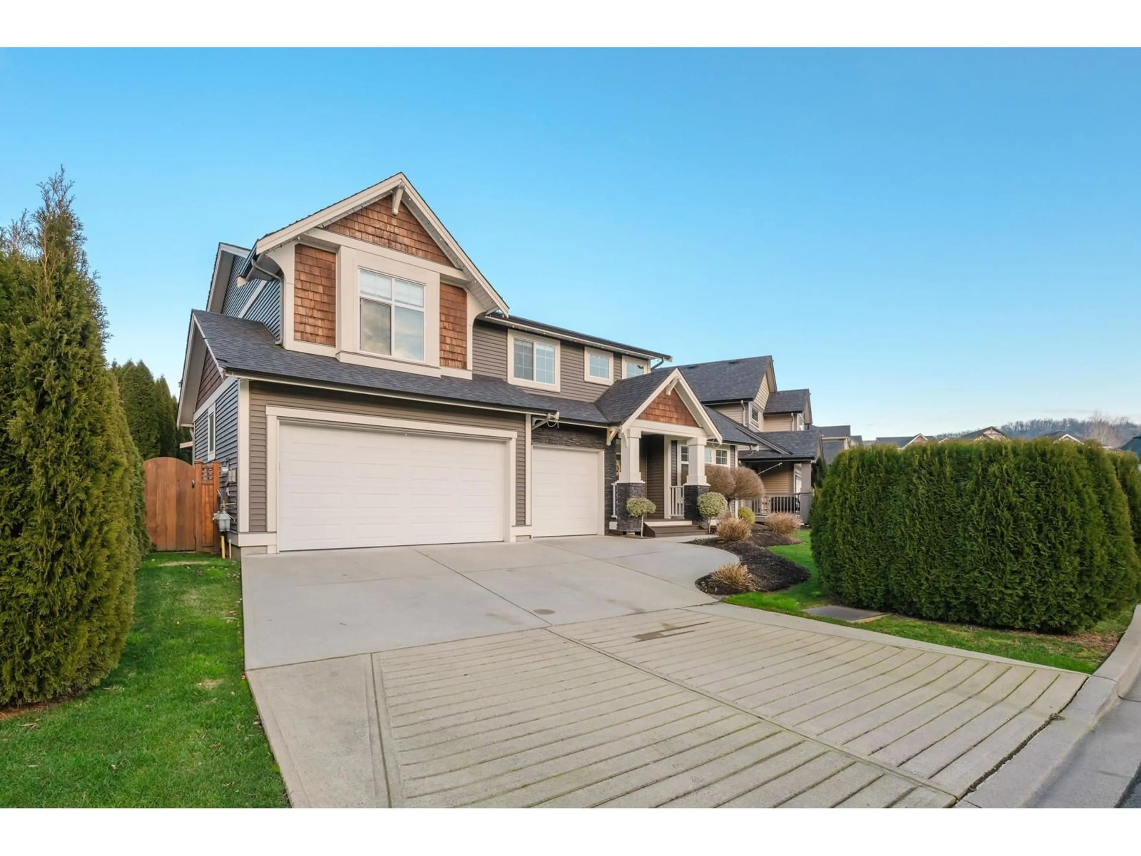 Home with vinyl exterior material, street for 35977 EMILY CARR CRESCENT, Abbotsford British Columbia V3G0E9