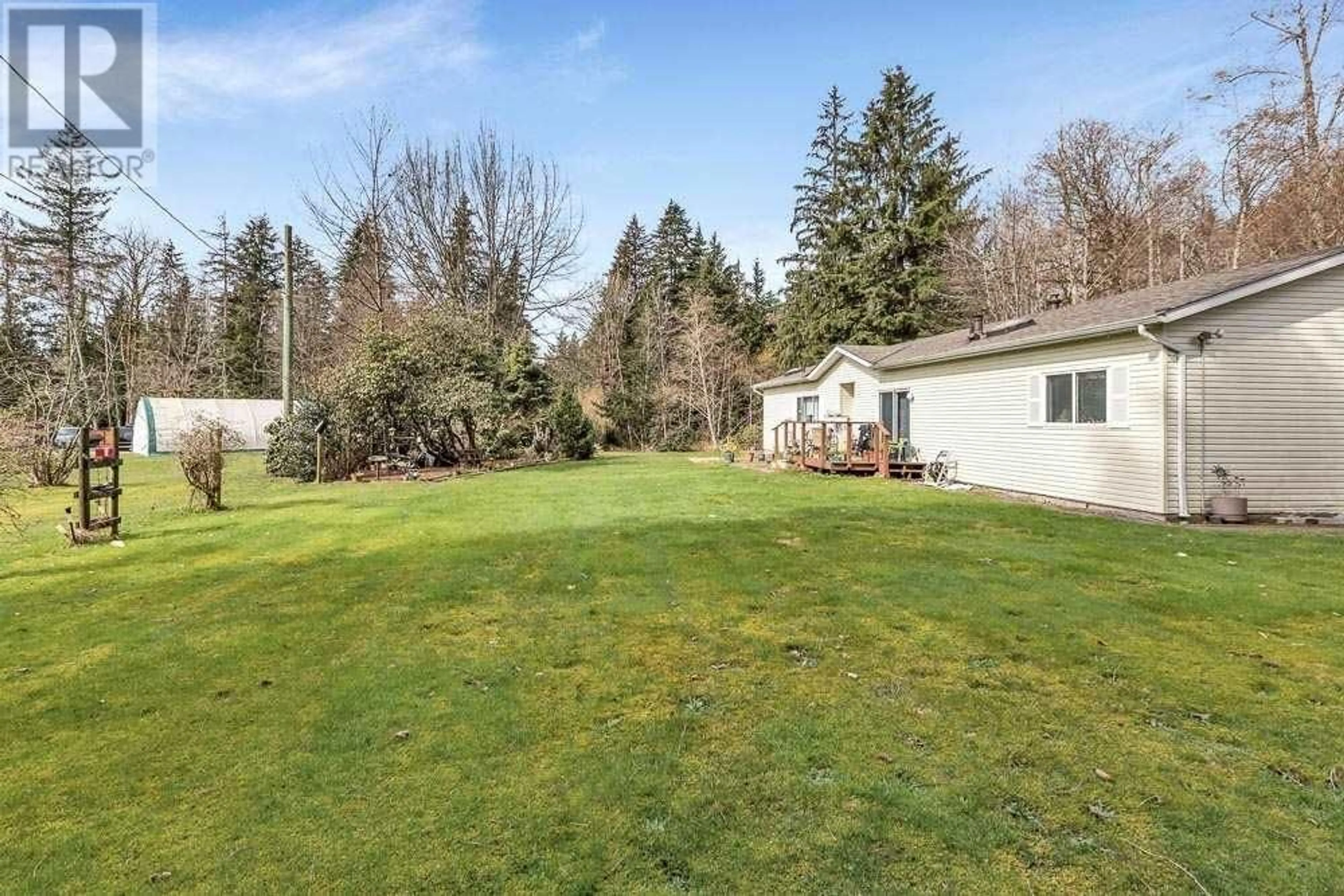 A pic from outside/outdoor area/front of a property/back of a property/a pic from drone, unknown for 12954 MILL STREET, Maple Ridge British Columbia V4R2R8