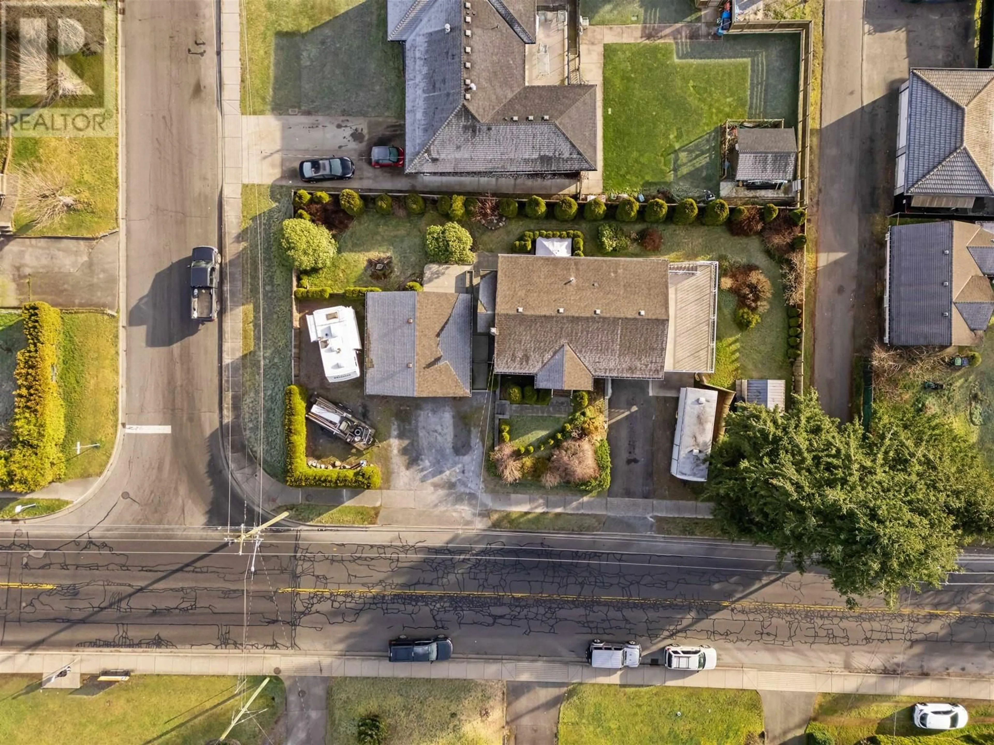 A pic from outside/outdoor area/front of a property/back of a property/a pic from drone, street for 551 POIRIER STREET, Coquitlam British Columbia V3J6A6