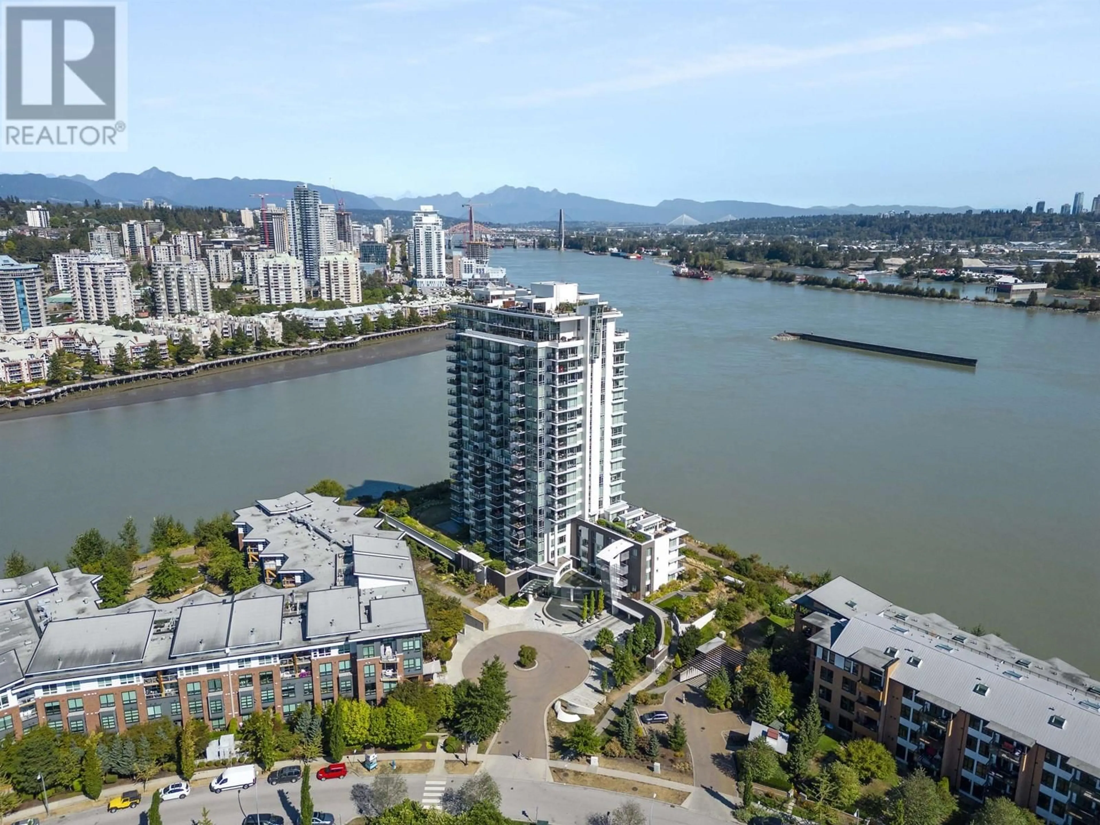 A pic from outside/outdoor area/front of a property/back of a property/a pic from drone, water/lake/river/ocean view for 1206 210 SALTER STREET, New Westminster British Columbia V3M0J9