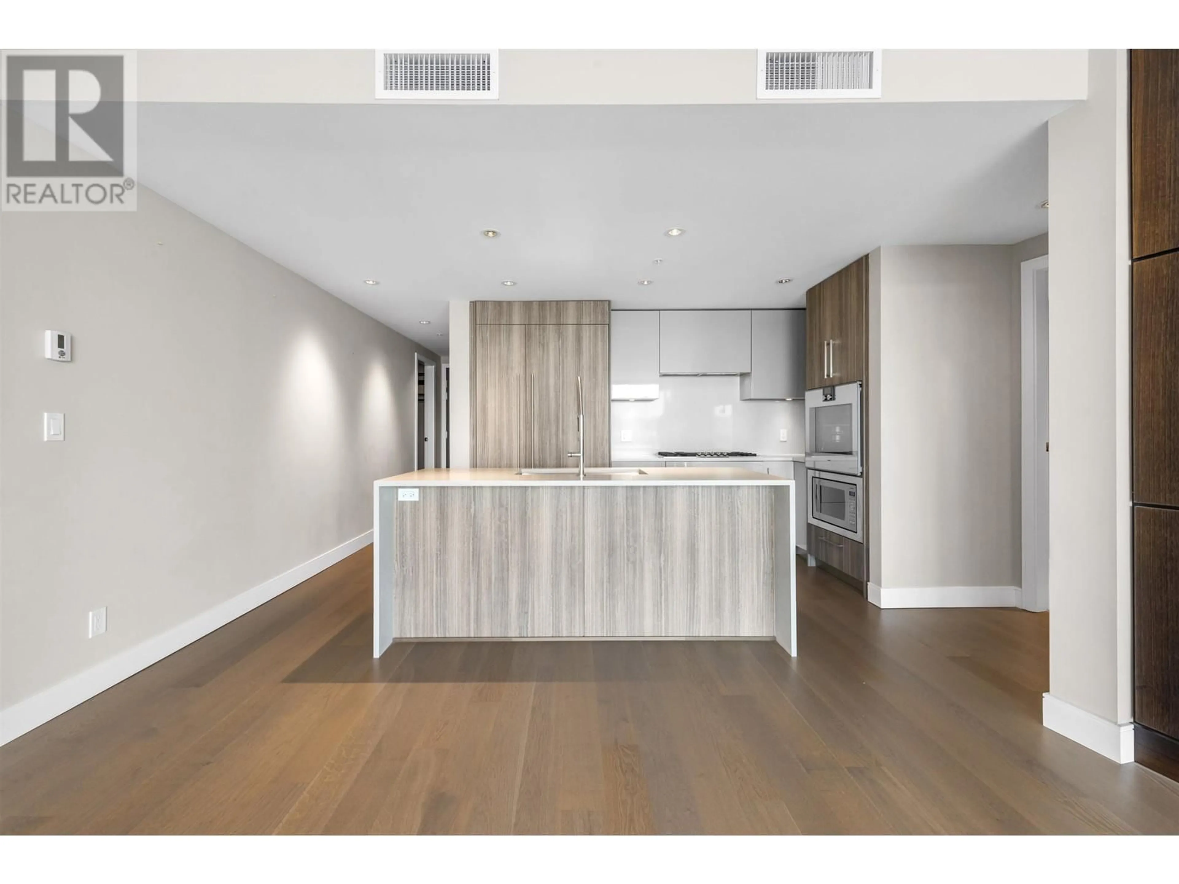 Open concept kitchen, wood/laminate floor for 1206 210 SALTER STREET, New Westminster British Columbia V3M0J9