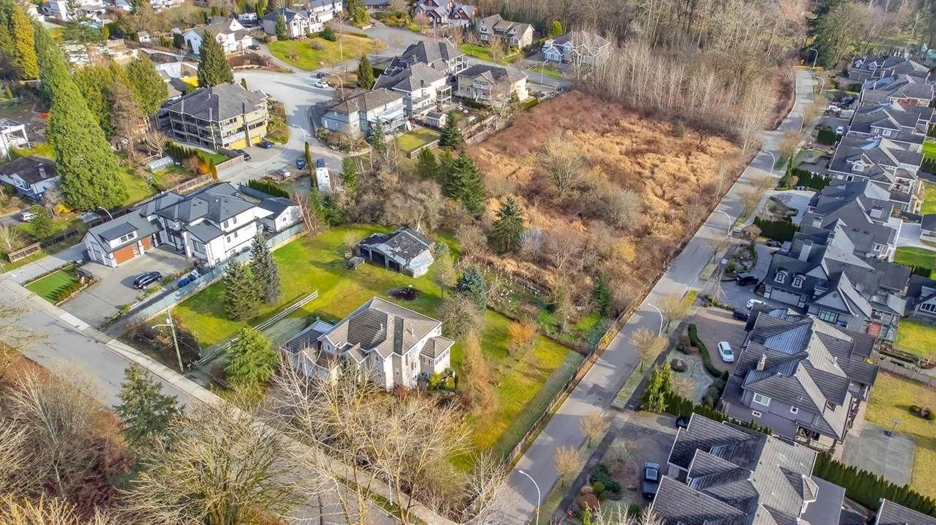 A pic from outside/outdoor area/front of a property/back of a property/a pic from drone, street for 7648 160 STREET, Surrey British Columbia V4N0T5