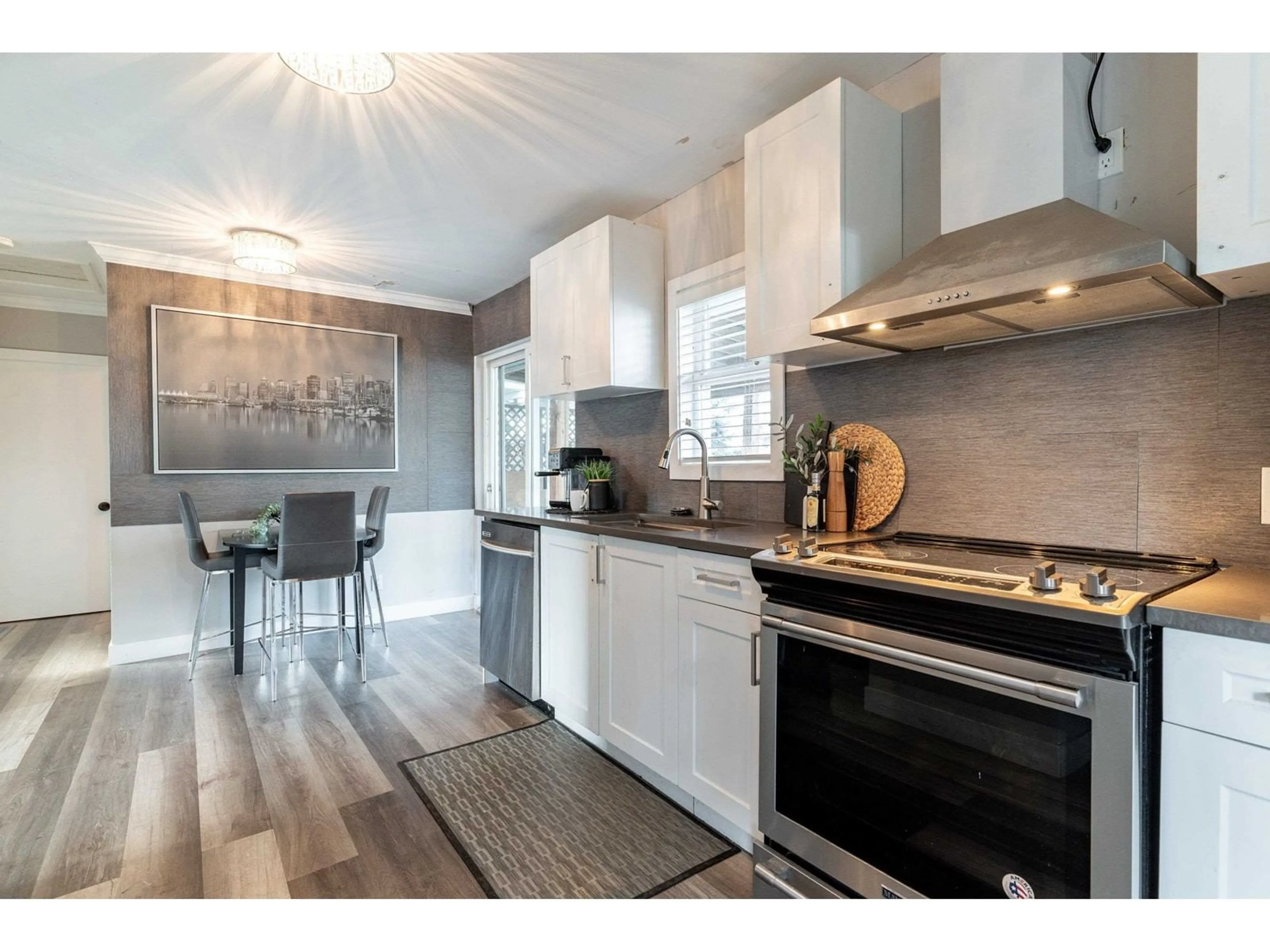 Open concept kitchen, unknown for 17477 58A AVENUE, Surrey British Columbia V3S1M9