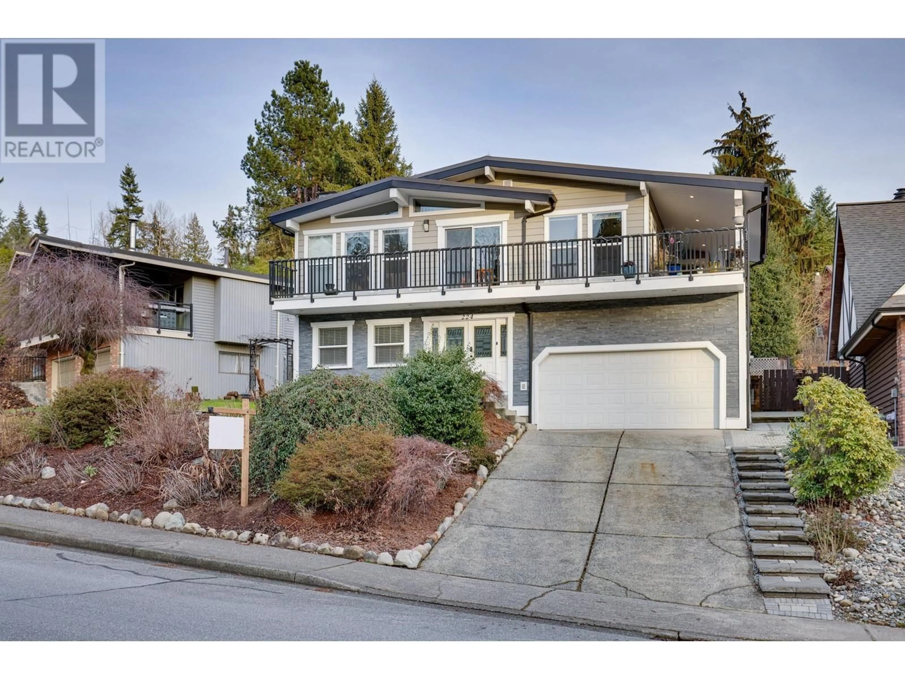 Home with vinyl exterior material, street for 224 APRIL ROAD, Port Moody British Columbia V3H3W1