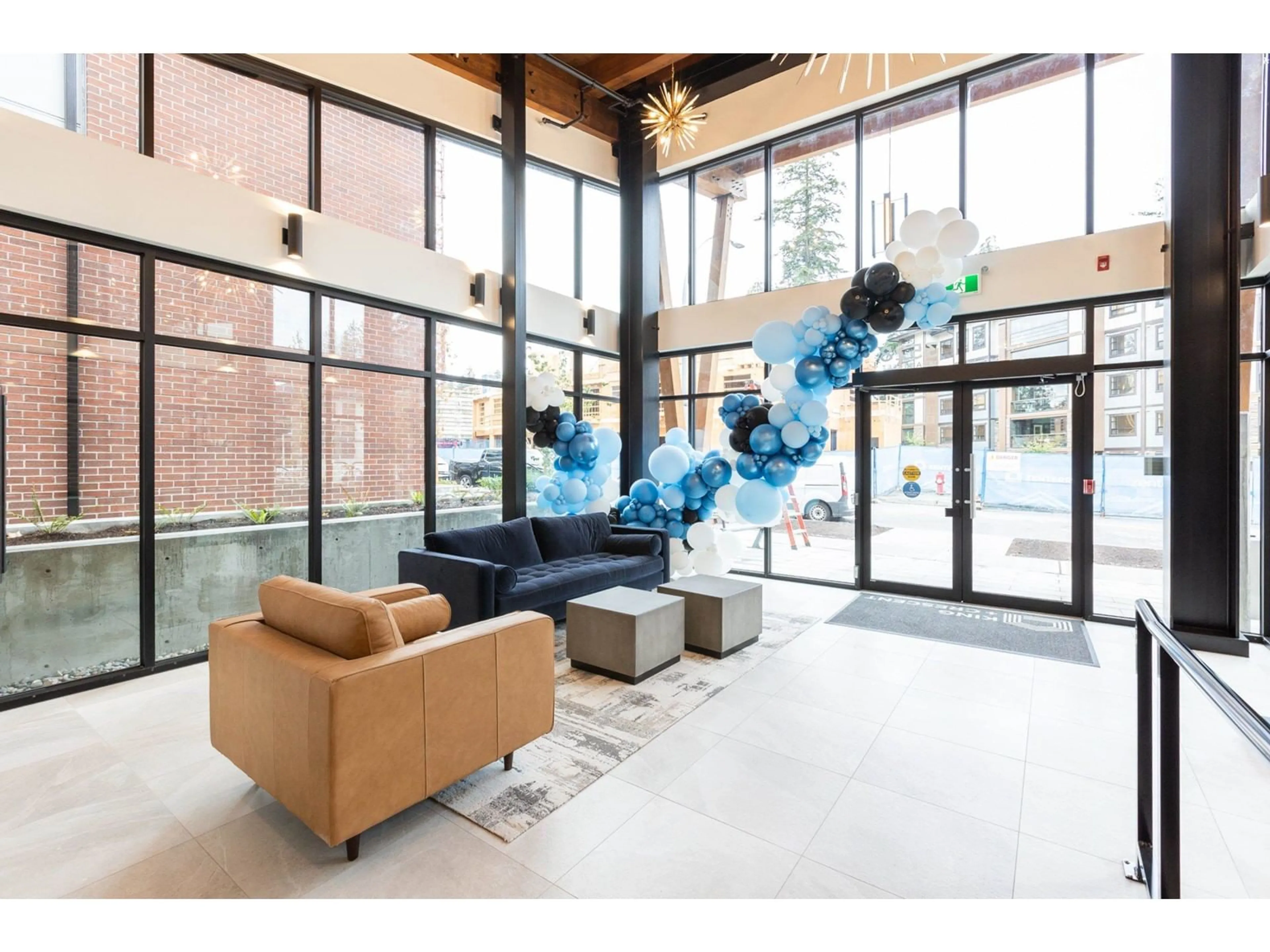 Lobby for 518 - 3528 146A, Surrey British Columbia V4P0H4