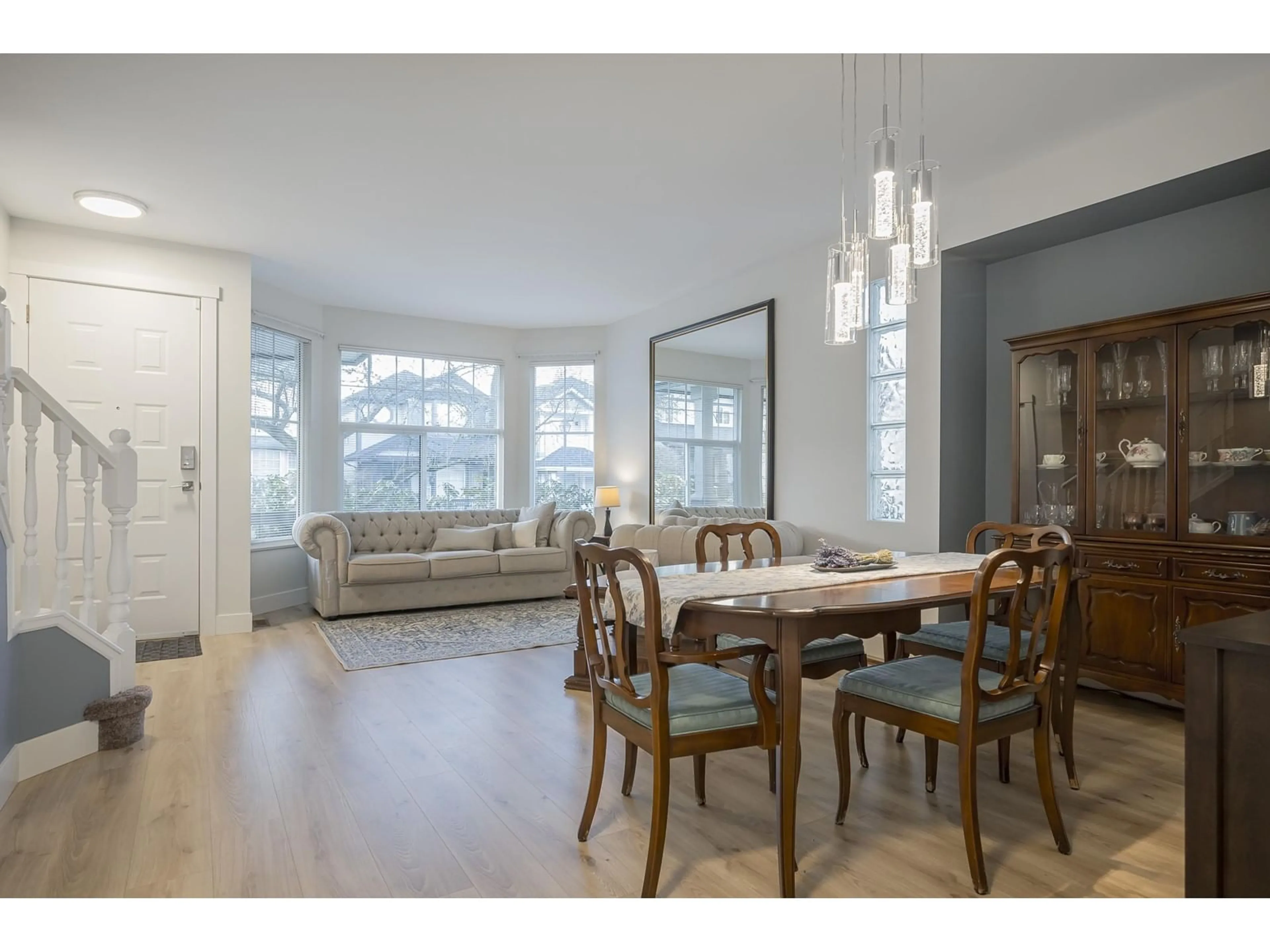 Dining room, wood/laminate floor for 8676 207 STREET, Langley British Columbia V1M3X4