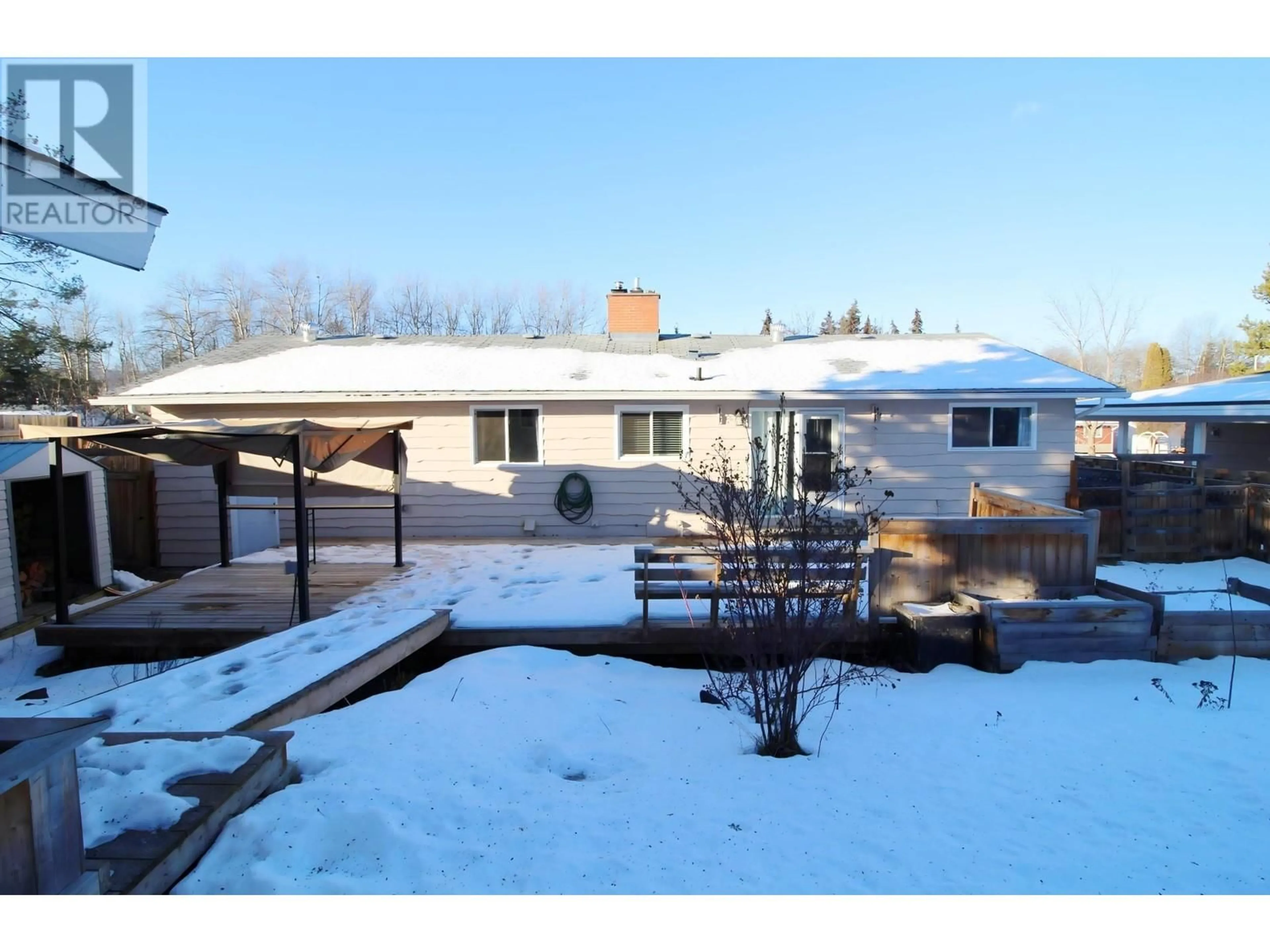 A pic from outside/outdoor area/front of a property/back of a property/a pic from drone, mountain view for 1934 HUNGERFORD DRIVE, Houston British Columbia V0J1Z0