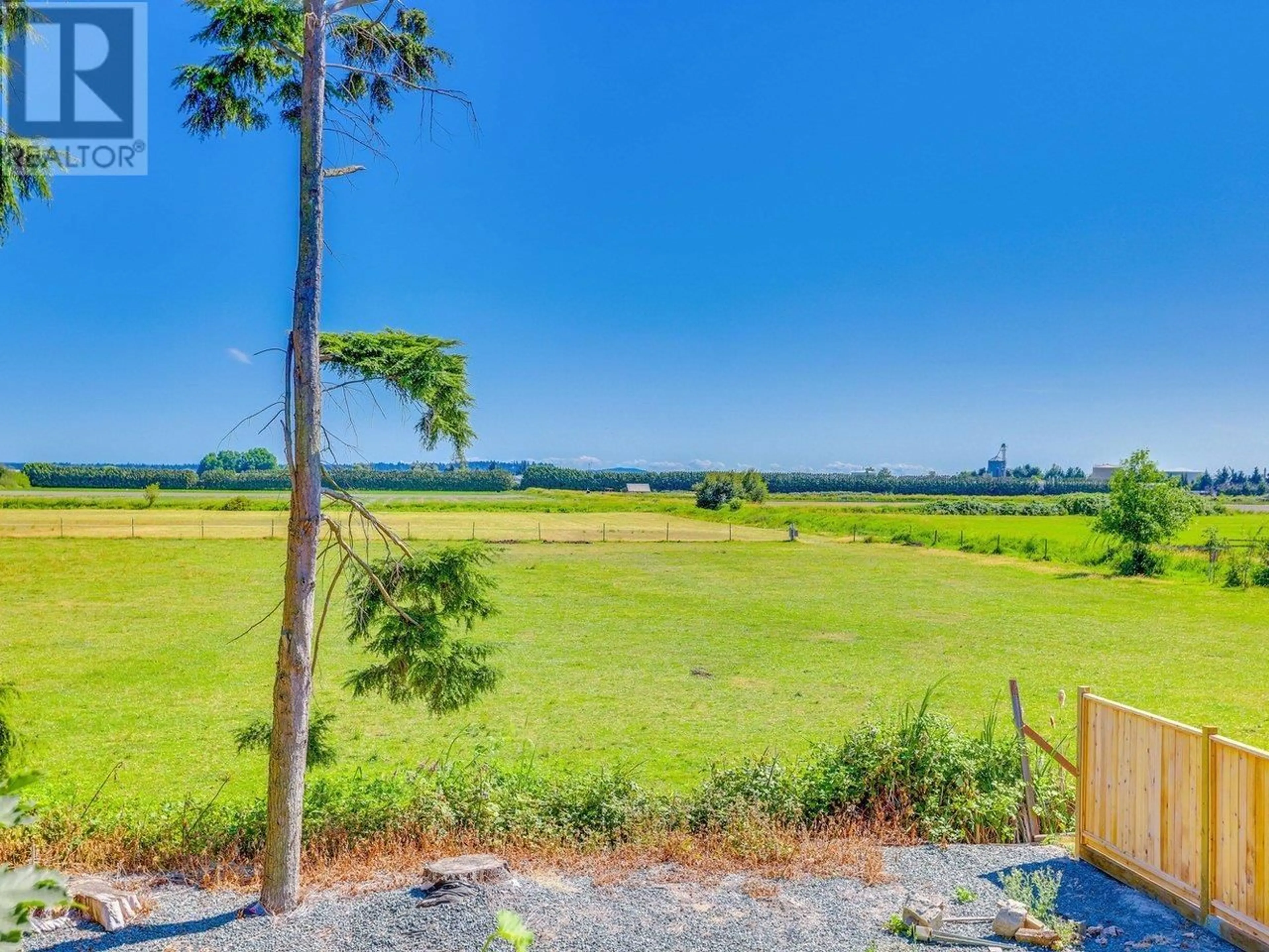 A pic from outside/outdoor area/front of a property/back of a property/a pic from drone, water/lake/river/ocean view for 1 - 4810 42A AVENUE, Delta British Columbia V4K1A1