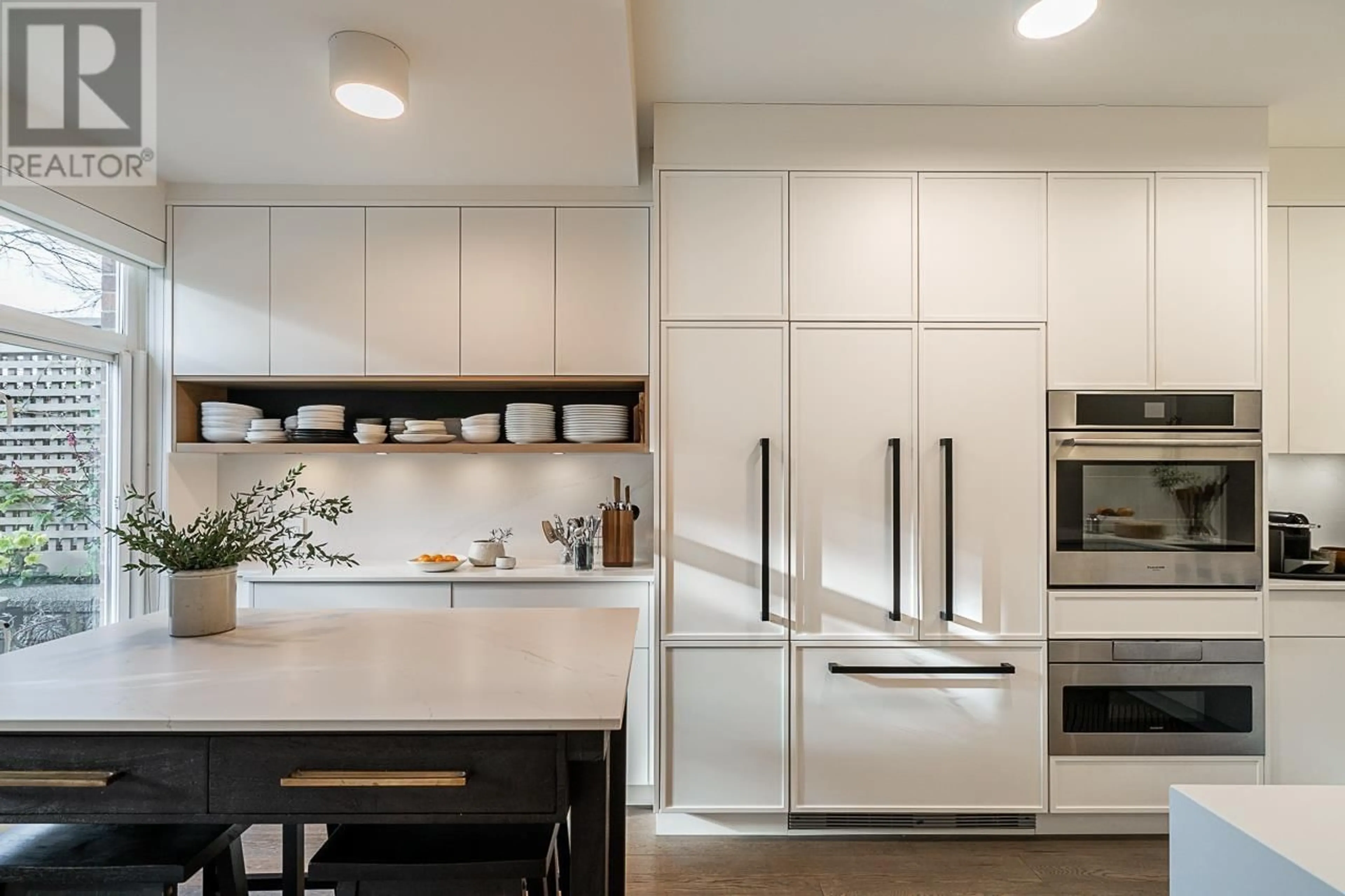 Contemporary kitchen, unknown for 109 3088 W 41ST AVENUE, Vancouver British Columbia V6N3C9