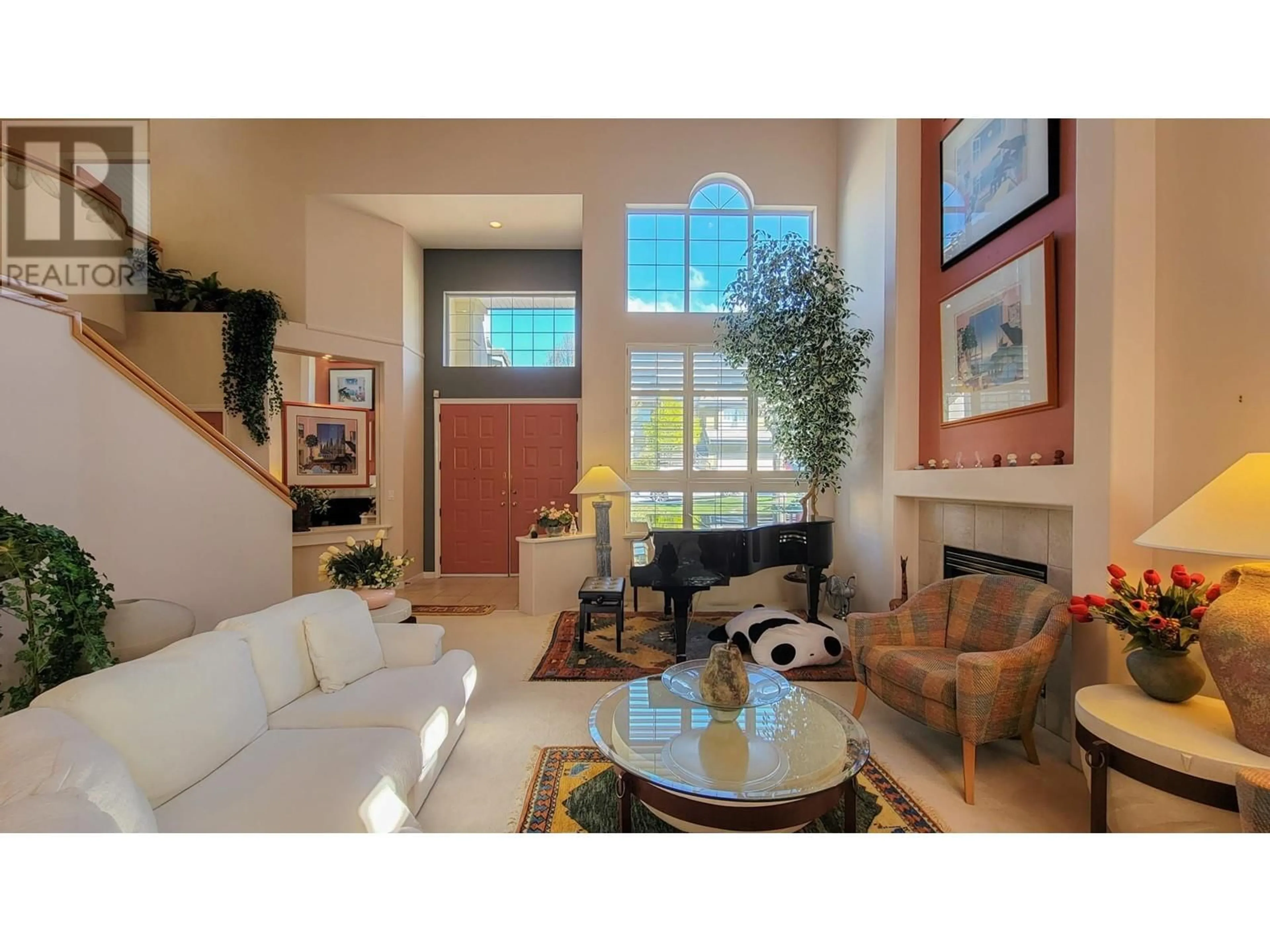 Living room with furniture, unknown for 147 ASPENWOOD DRIVE, Port Moody British Columbia V3H4V7