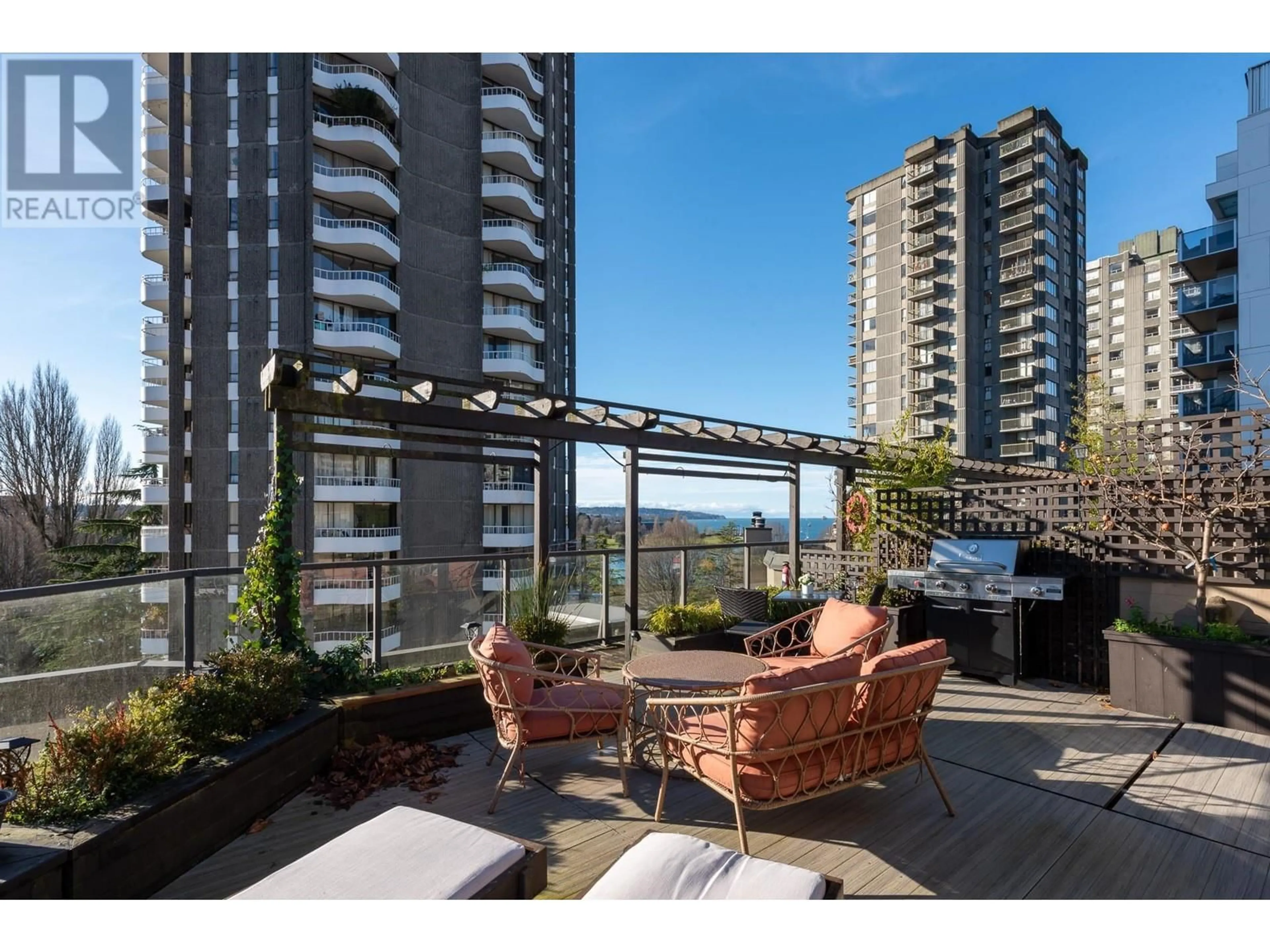 Patio, city buildings view from balcony for 410 1106 PACIFIC STREET, Vancouver British Columbia V6E1T4